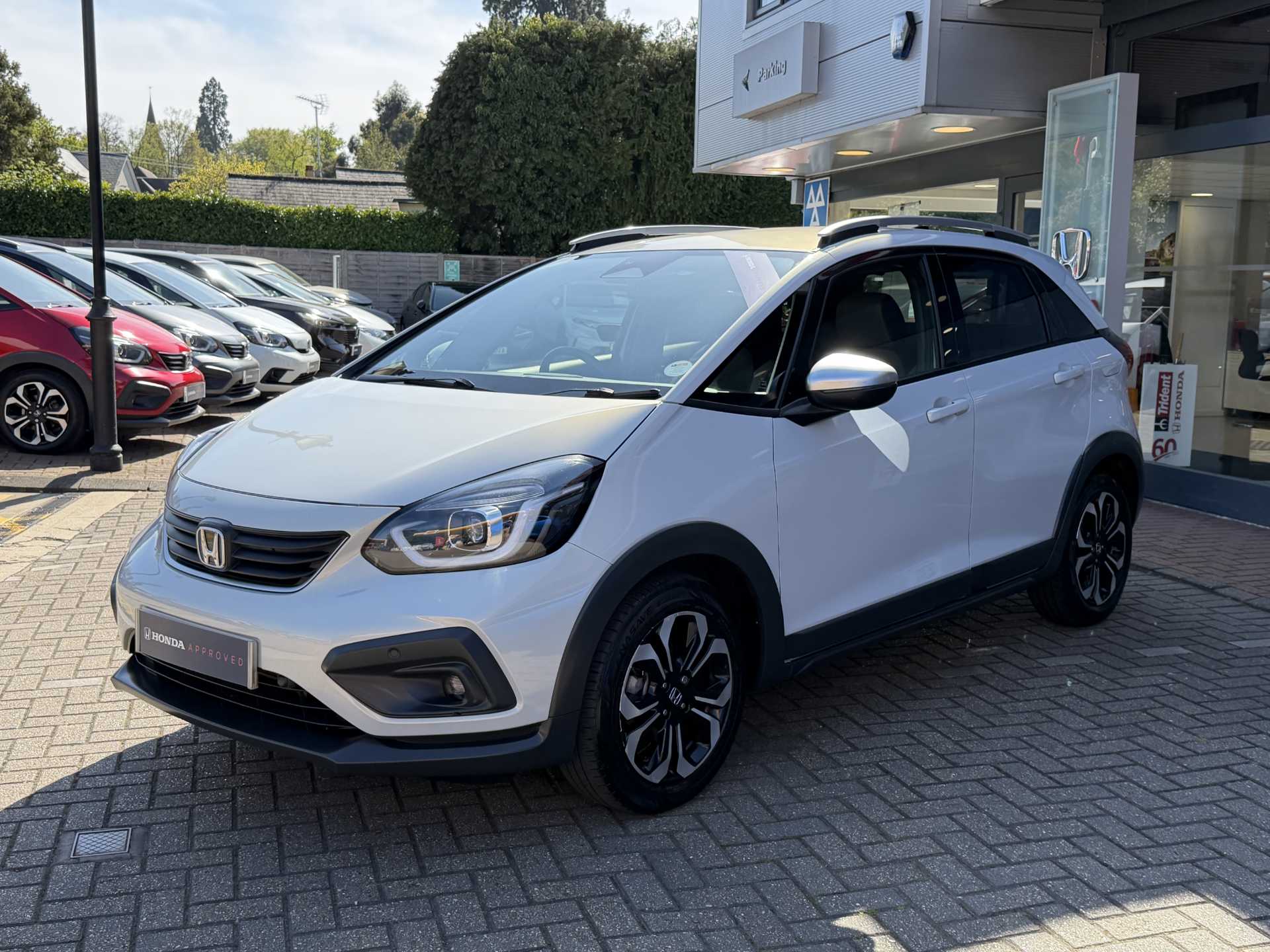 Honda Jazz 1.5 i-MMD Hybrid Crosstar EX 5dr eCVT - Image 10