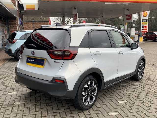 Honda Jazz 1.5 i-MMD Hybrid Crosstar EX 5dr eCVT - Image 12