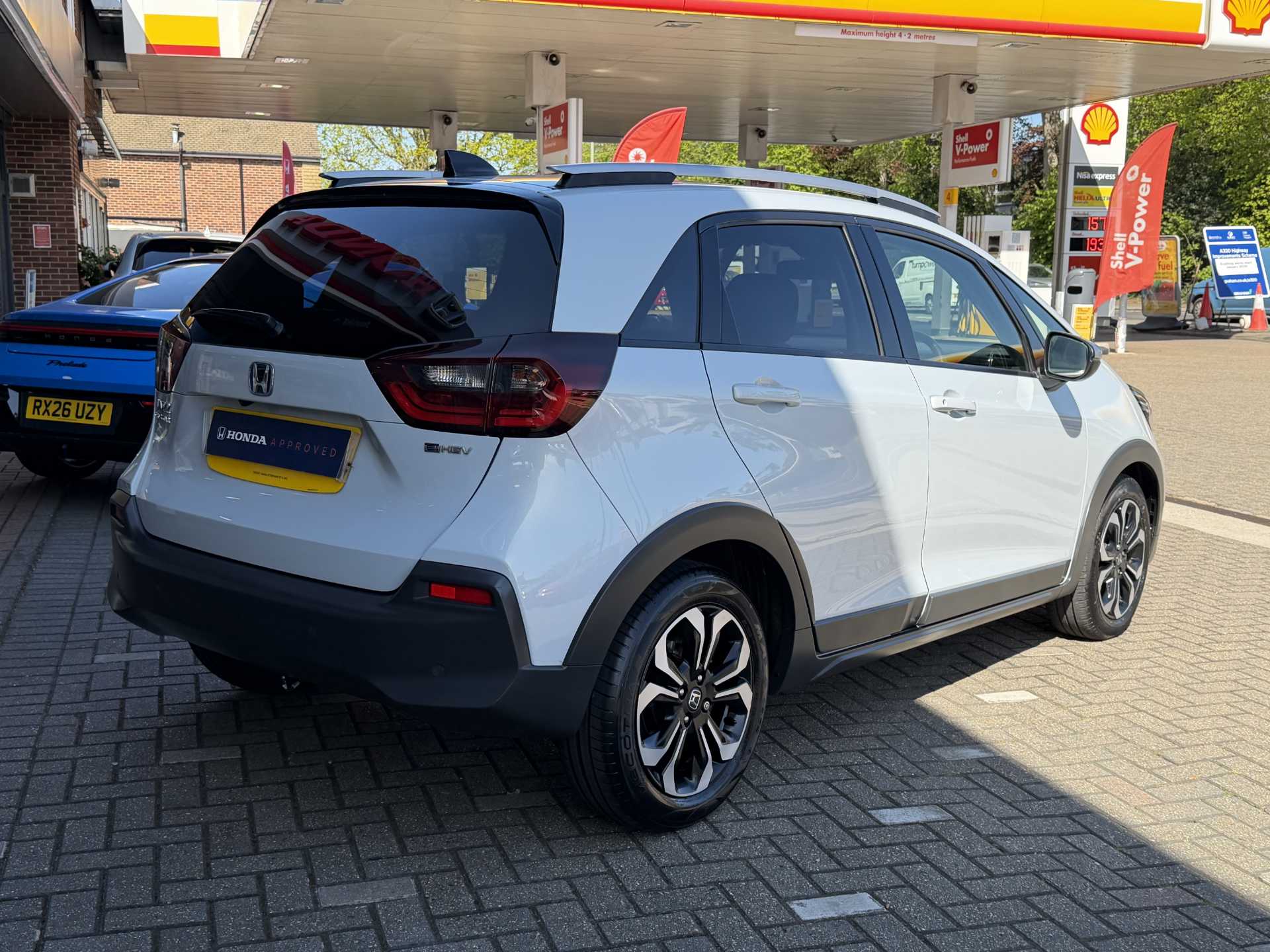 Honda Jazz 1.5 i-MMD Hybrid Crosstar EX 5dr eCVT - Image 12