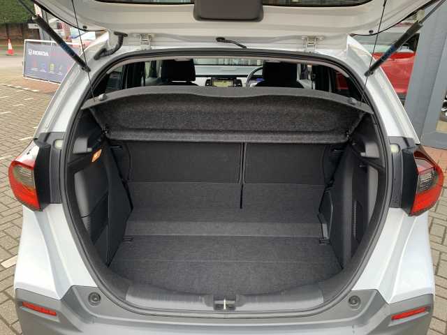 Honda Jazz 1.5 i-MMD Hybrid Crosstar EX 5dr eCVT - Image 13