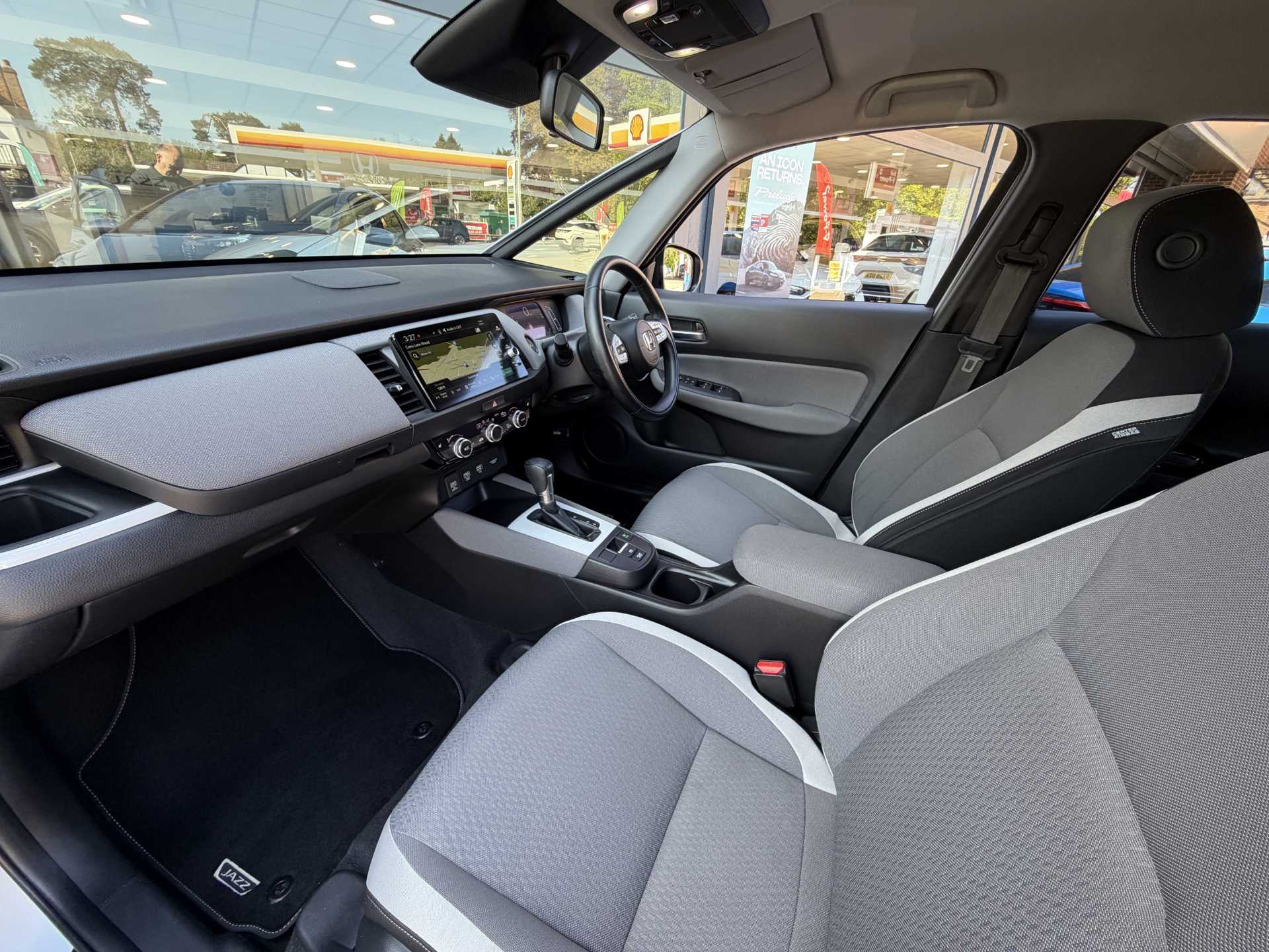 Honda Jazz 1.5 i-MMD Hybrid Crosstar EX 5dr eCVT - Image 2