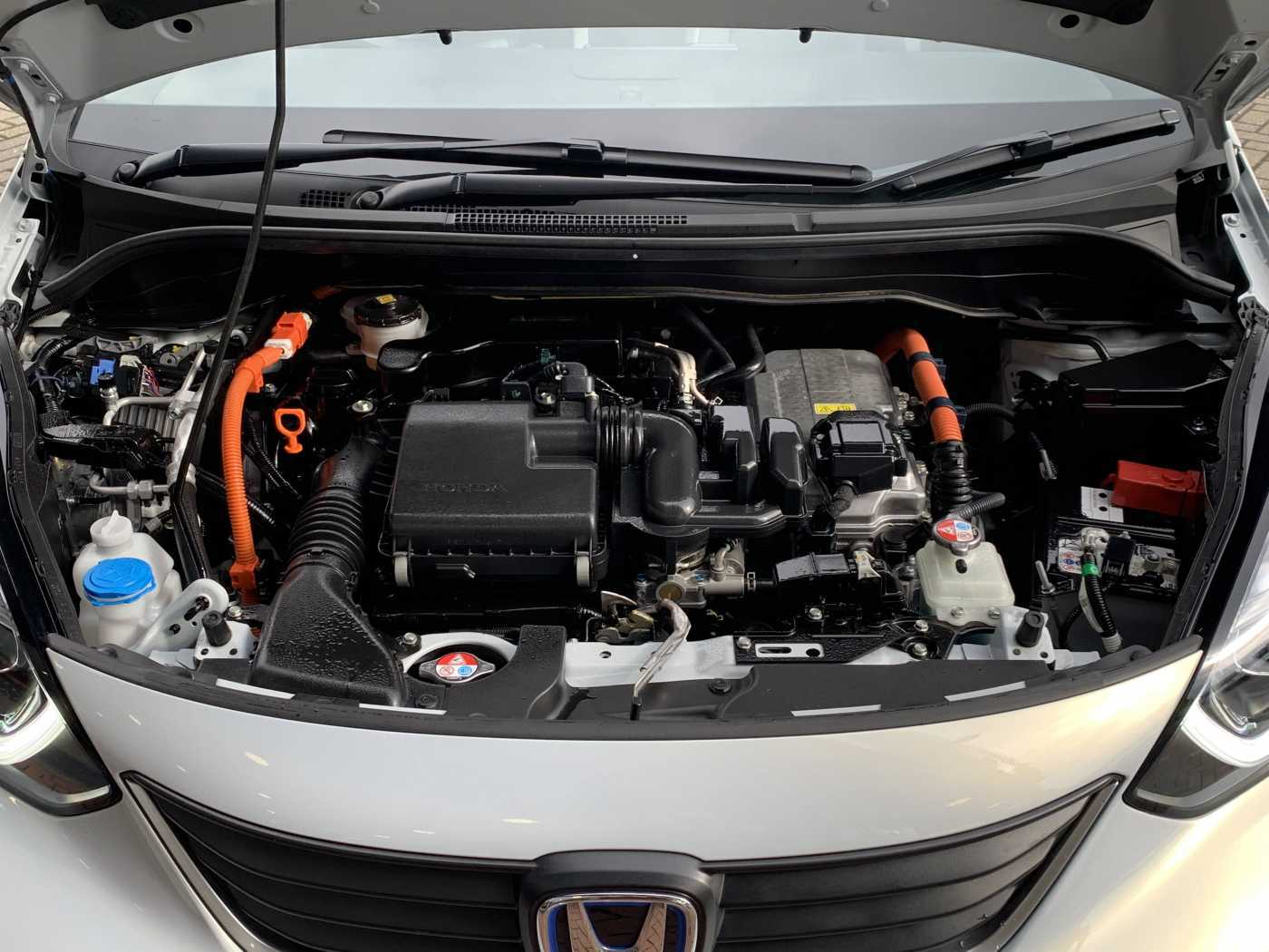 Honda Jazz 1.5 i-MMD Hybrid Crosstar EX 5dr eCVT - Image 20