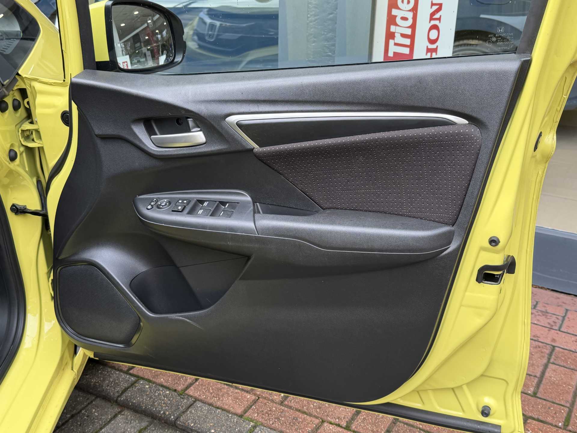 Honda Jazz 1.3 EX 5dr CVT - Image 17