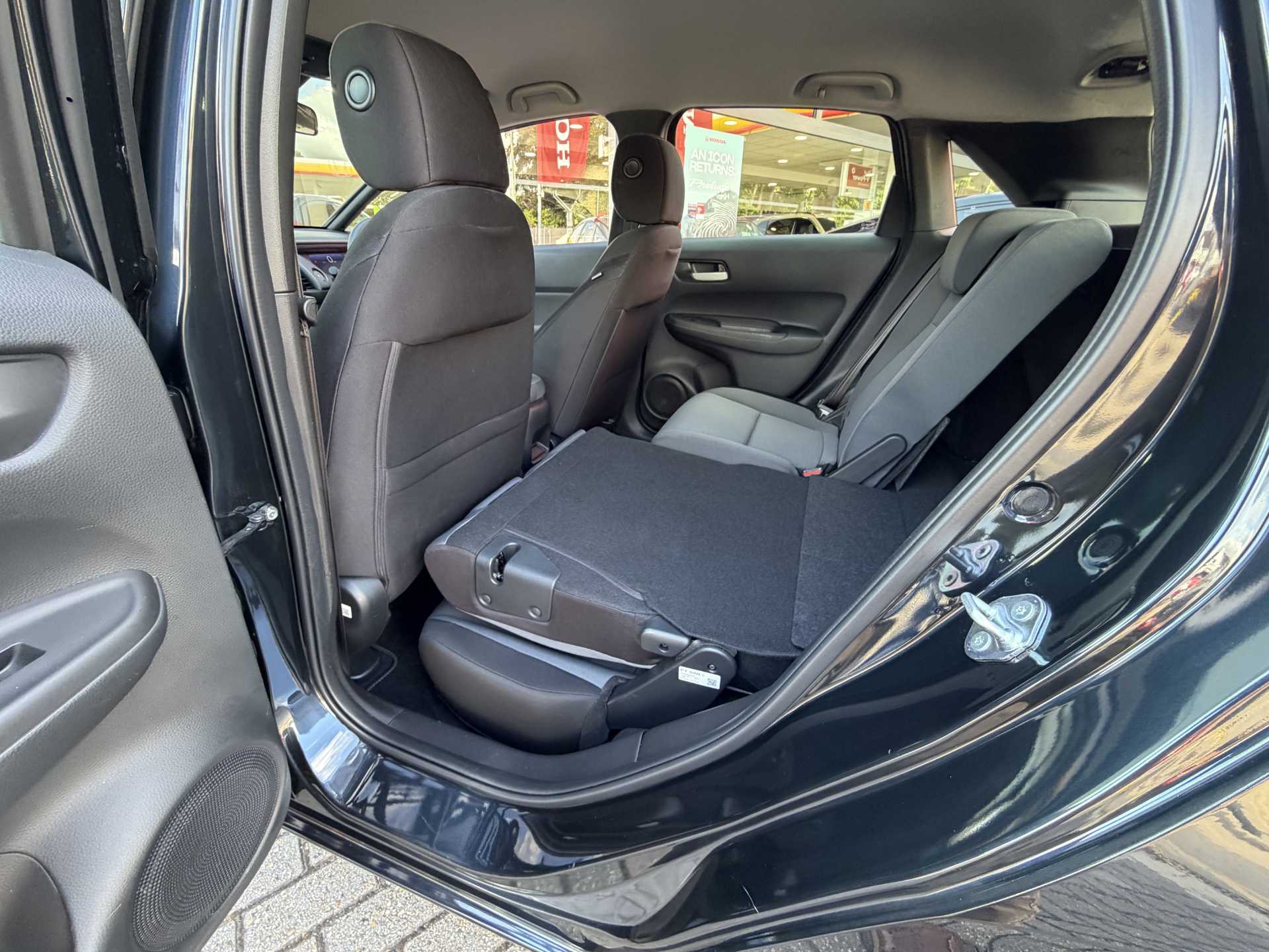 Honda Jazz 1.5 i-MMD Hybrid SE 5dr eCVT — image 19