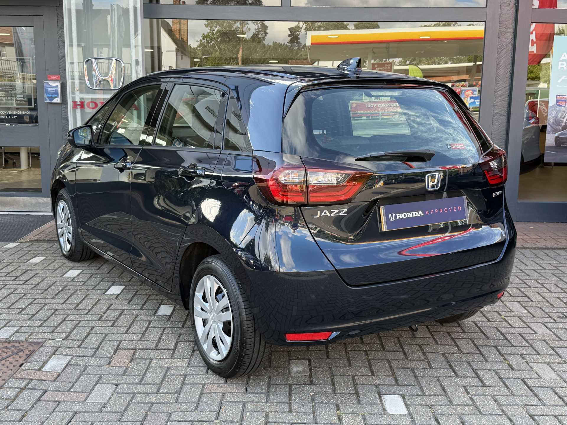 Honda Jazz 1.5 i-MMD Hybrid SE 5dr eCVT — image 3