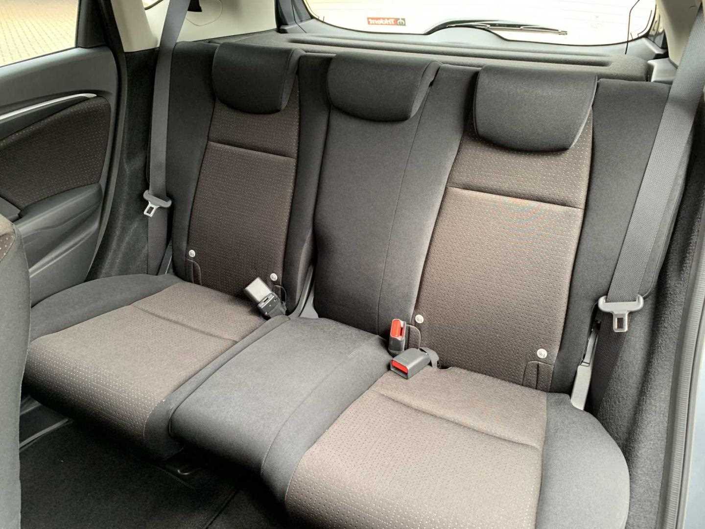 Honda JAZZ 1.3 EX Navi 5dr CVT - Image 8