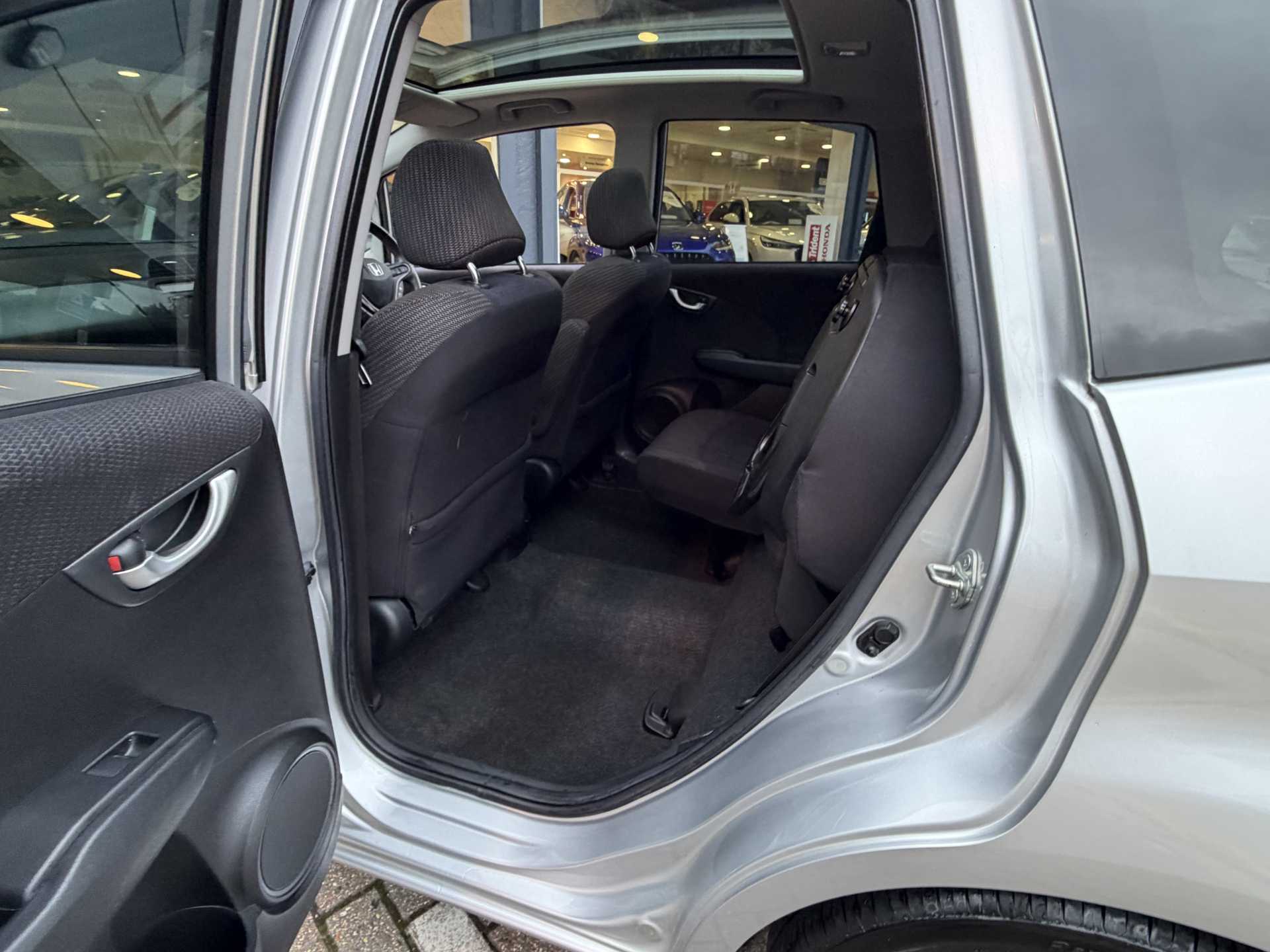 Honda Jazz 1.4 i-VTEC EX 5dr CVT - Image 18