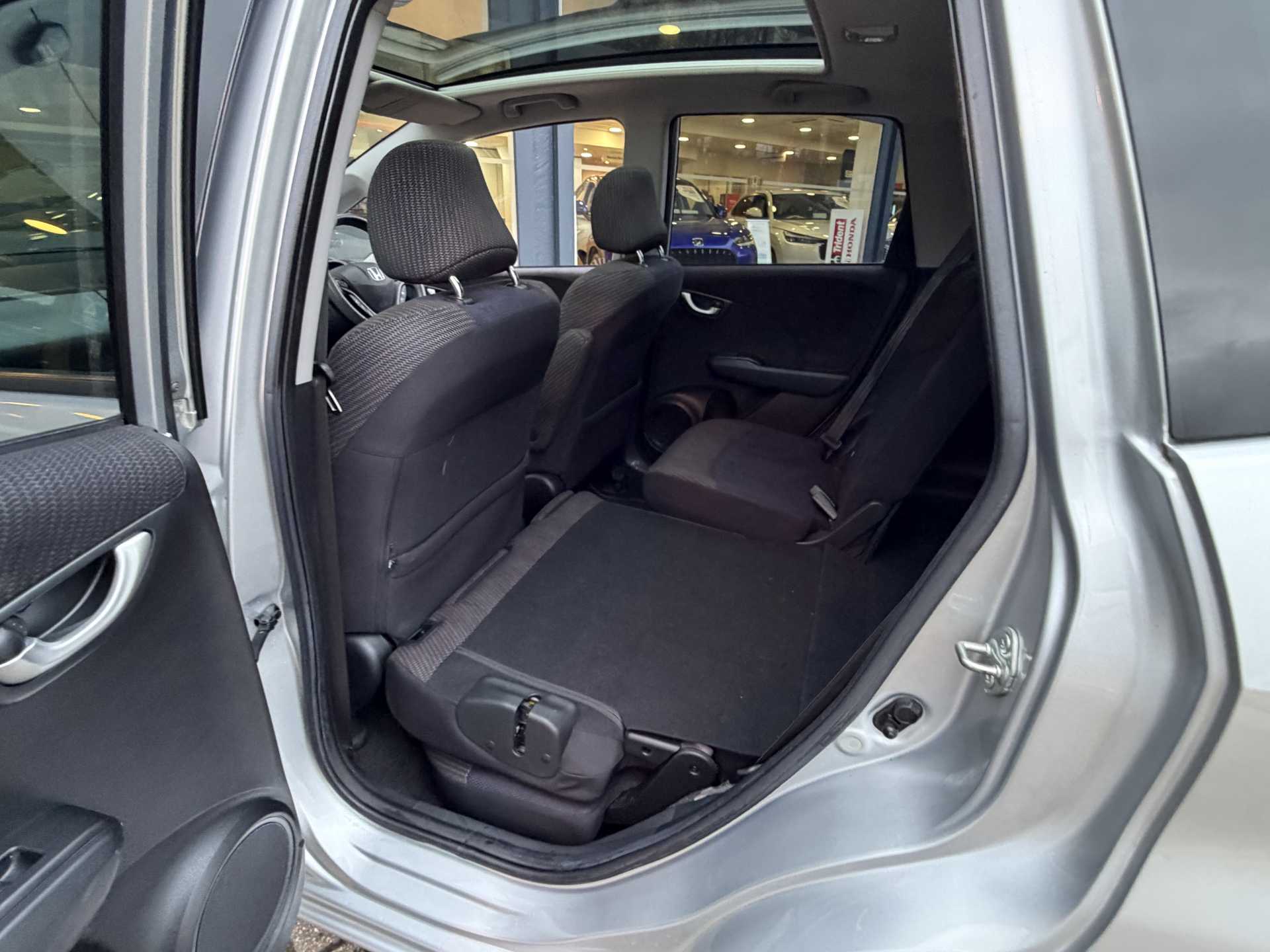 Honda Jazz 1.4 i-VTEC EX 5dr CVT - Image 19