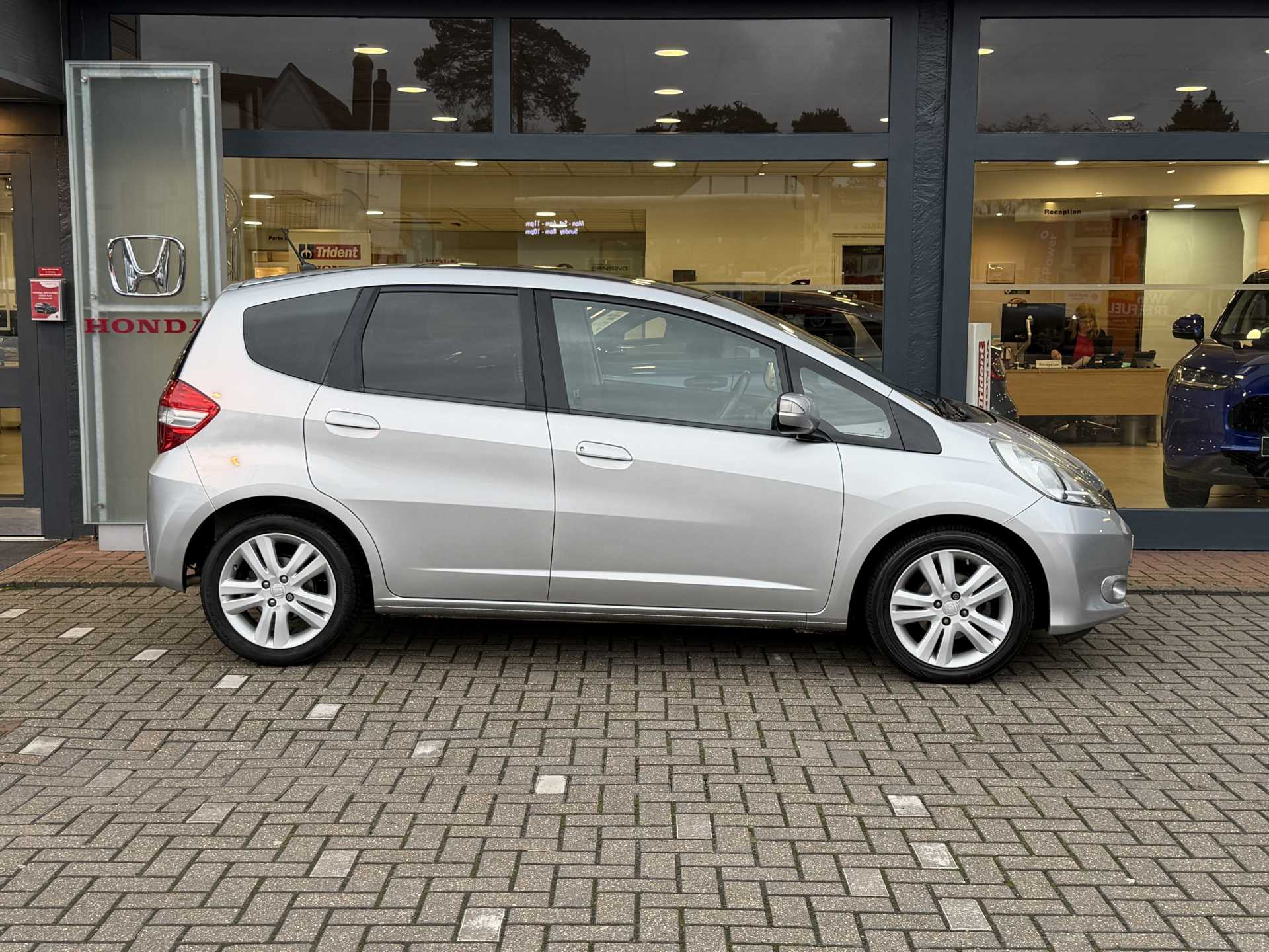 Honda Jazz 1.4 i-VTEC EX 5dr CVT - Image 5