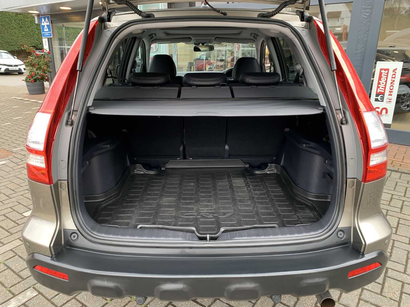 Honda CR-V 2.0 i-VTEC EX [ACC/CMBS/HID/AFS] 5dr Auto - Image 13