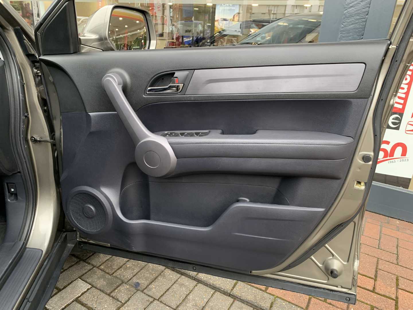 Honda CR-V 2.0 i-VTEC EX [ACC/CMBS/HID/AFS] 5dr Auto - Image 17