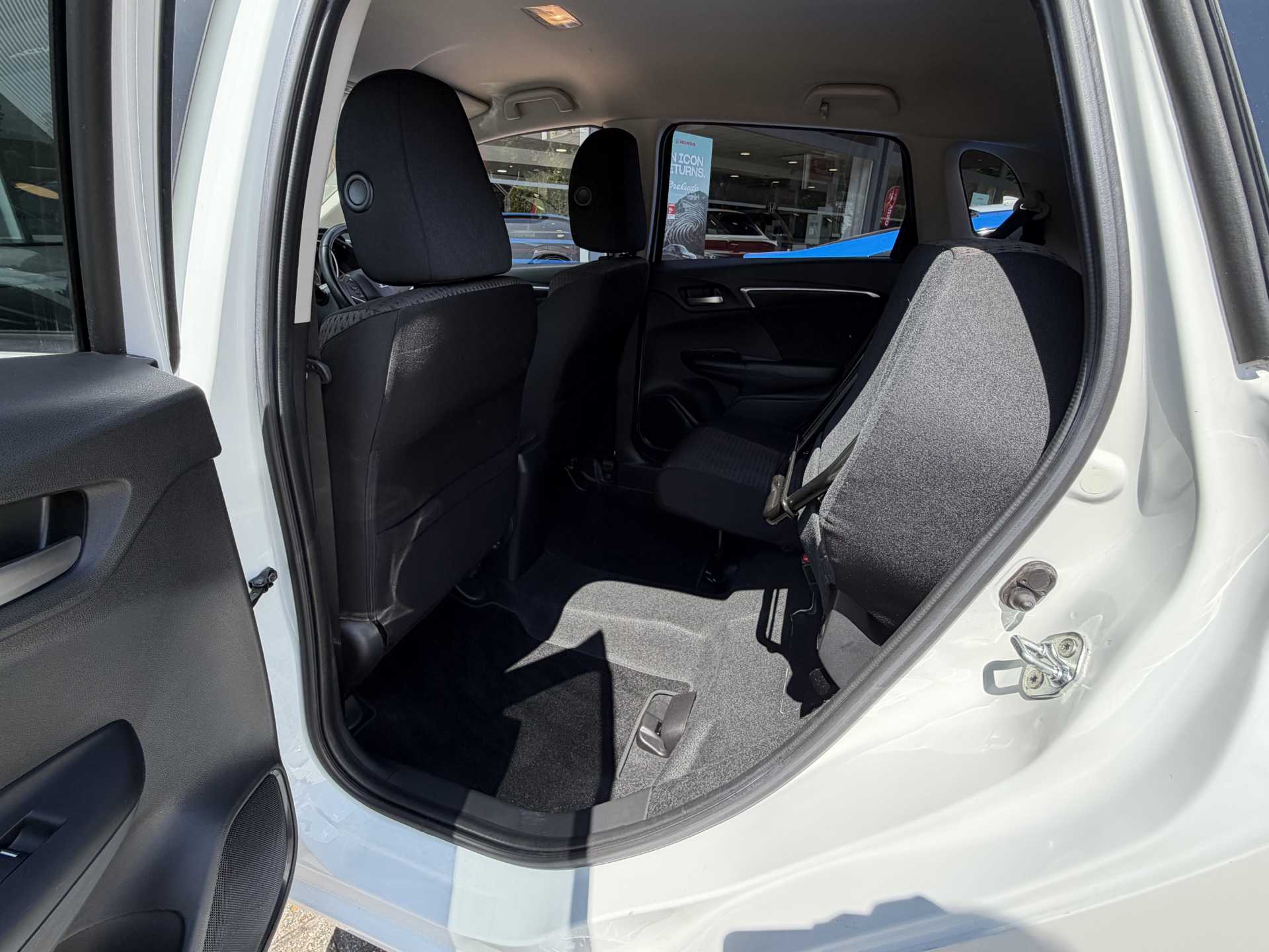 Honda Jazz 1.3 i-VTEC EX Navi 5dr CVT - Image 18