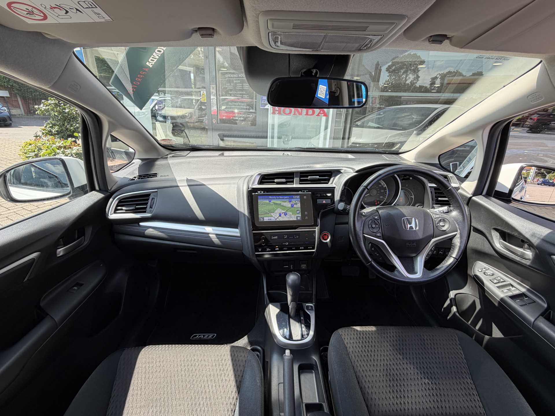 Honda Jazz 1.3 i-VTEC EX Navi 5dr CVT - Image 4
