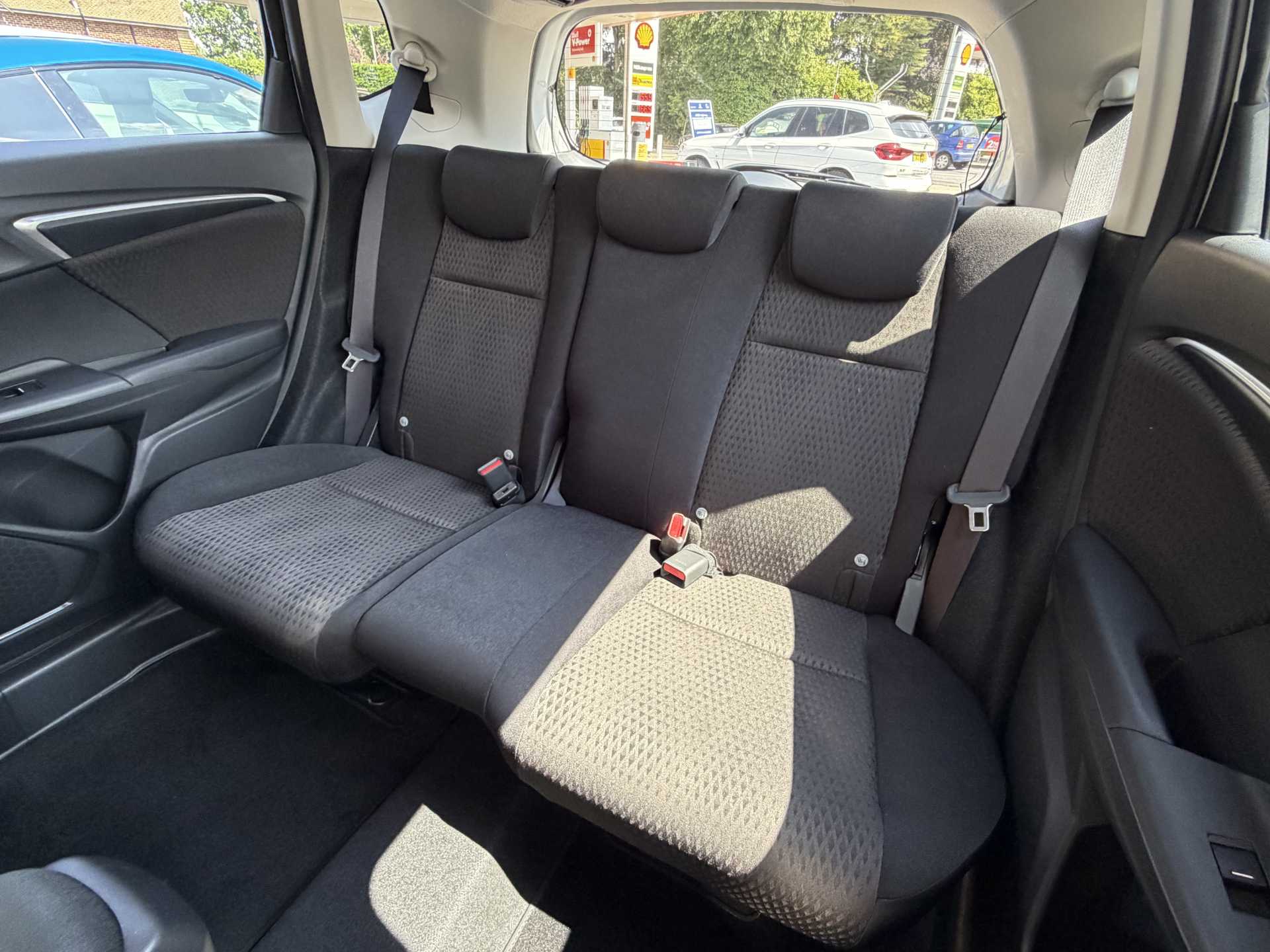 Honda Jazz 1.3 i-VTEC EX Navi 5dr CVT - Image 8
