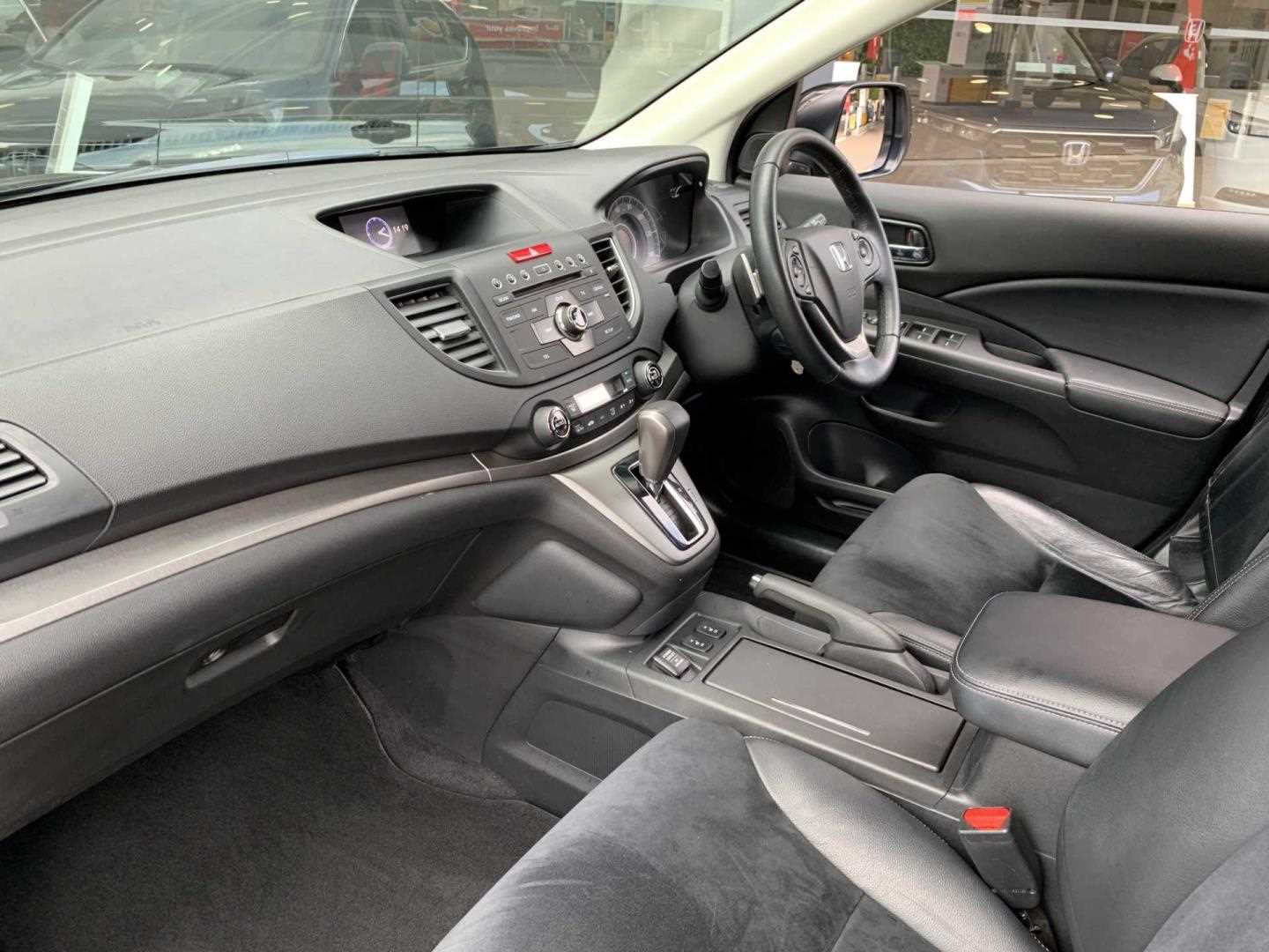 Honda CR-V 2.0 i-VTEC SR 5dr Auto - Image 2