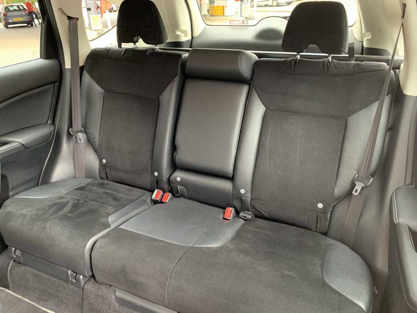 Honda CR-V 2.0 i-VTEC SR 5dr Auto - Image 8