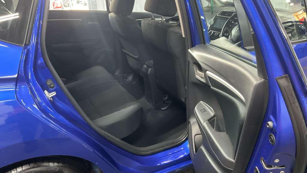 Honda Jazz 1.3 SE 5dr CVT - Image 8