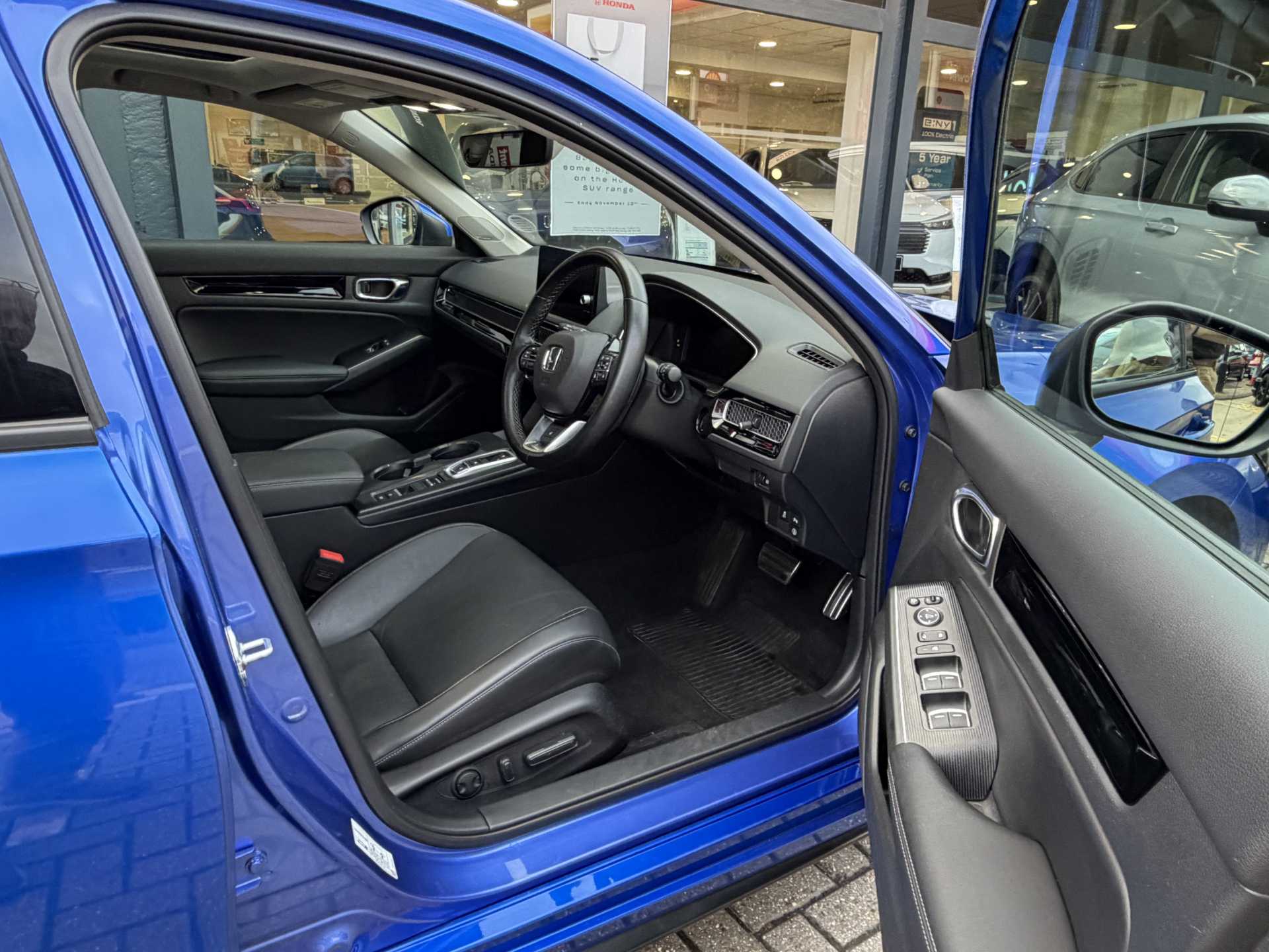 Honda Civic 2.0 eHEV Advance 5dr CVT - Image 15