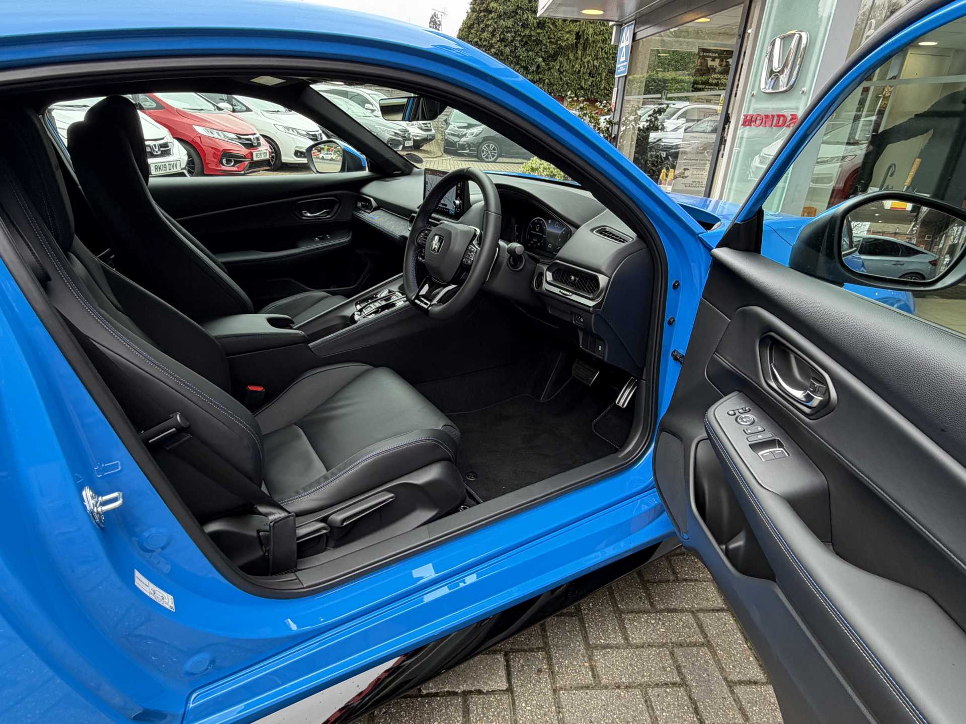 Honda PRELUDE 2.0 eHEV Advance 3dr CVT - Image 15