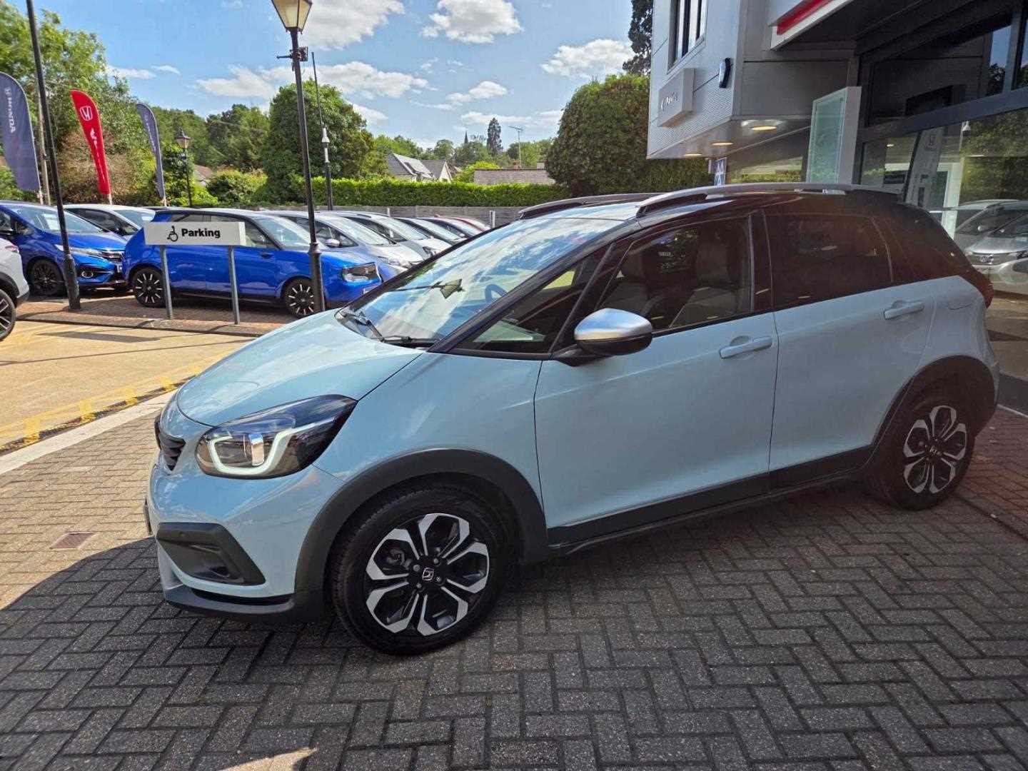 Honda JAZZ 1.5 i-MMD Hybrid Crosstar EX 5dr eCVT - Image 10