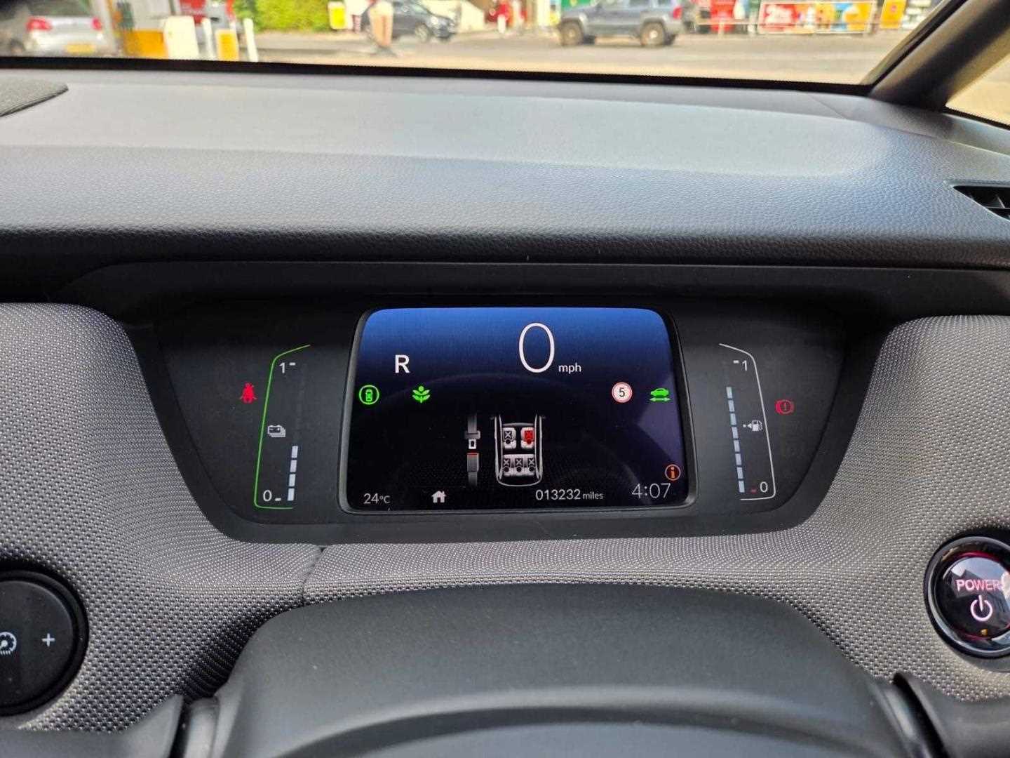 Honda JAZZ 1.5 i-MMD Hybrid Crosstar EX 5dr eCVT - Image 11