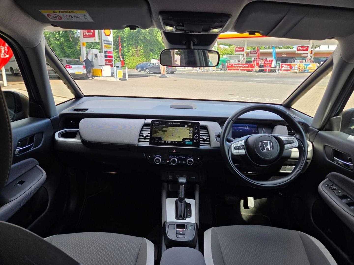 Honda JAZZ 1.5 i-MMD Hybrid Crosstar EX 5dr eCVT - Image 4