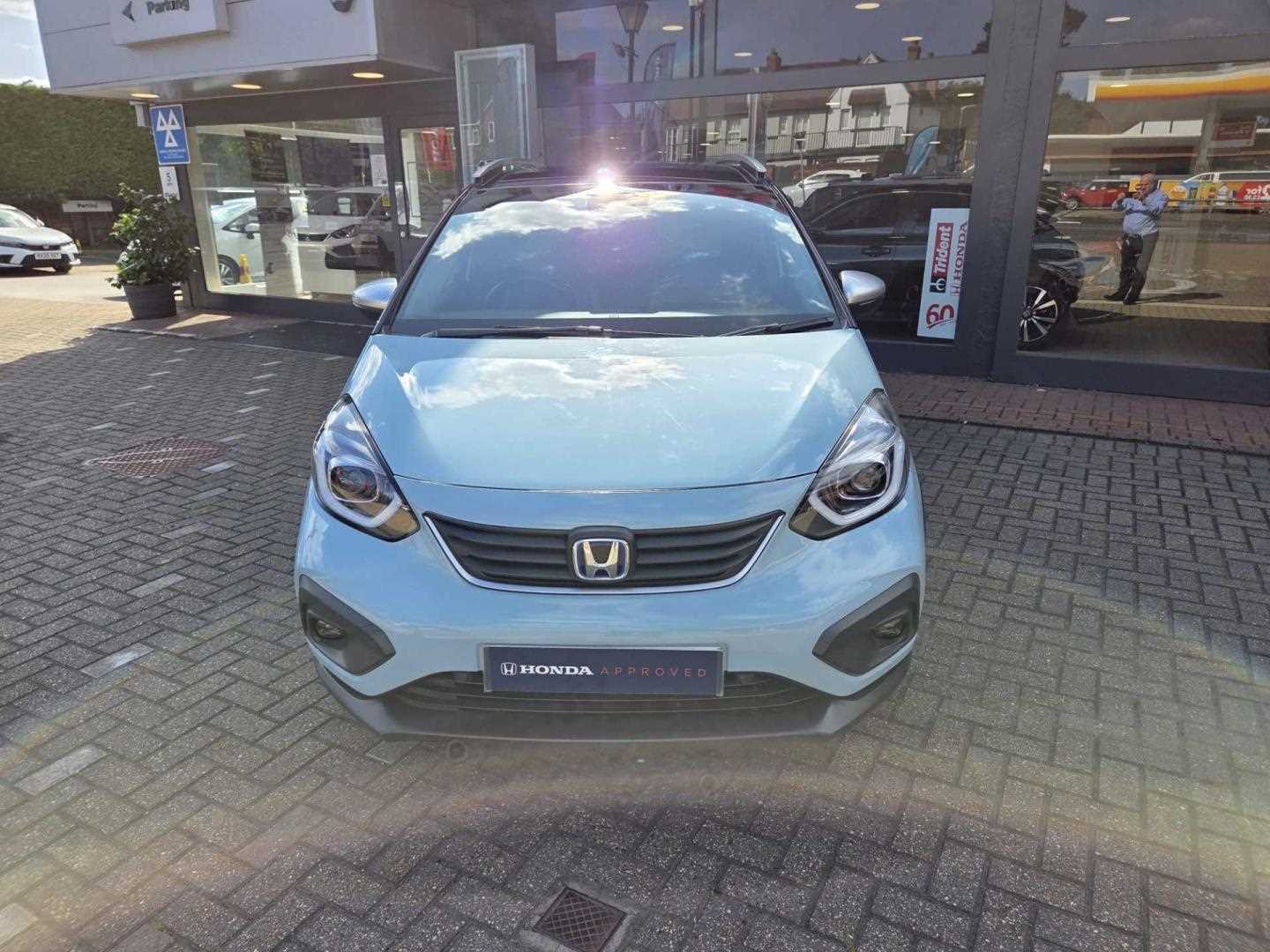 Honda JAZZ 1.5 i-MMD Hybrid Crosstar EX 5dr eCVT - Image 6