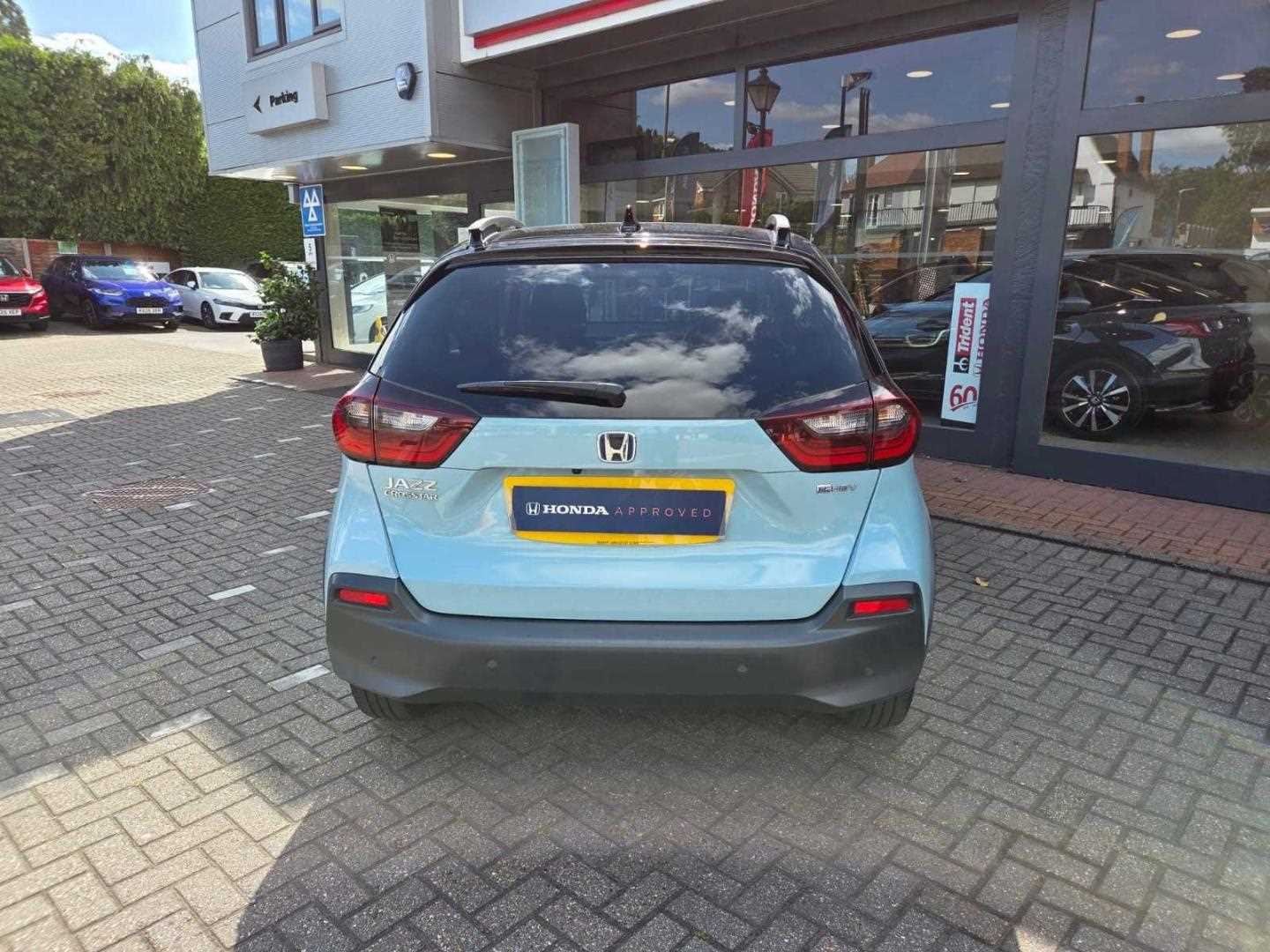 Honda JAZZ 1.5 i-MMD Hybrid Crosstar EX 5dr eCVT - Image 7