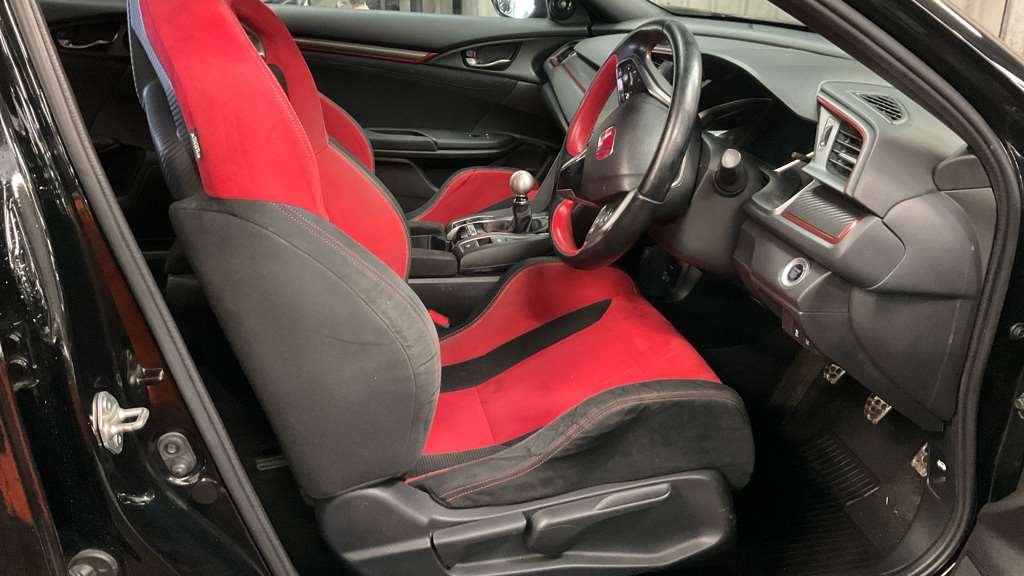 Honda Civic 2.0 VTEC Turbo Type R GT 5dr - Image 2