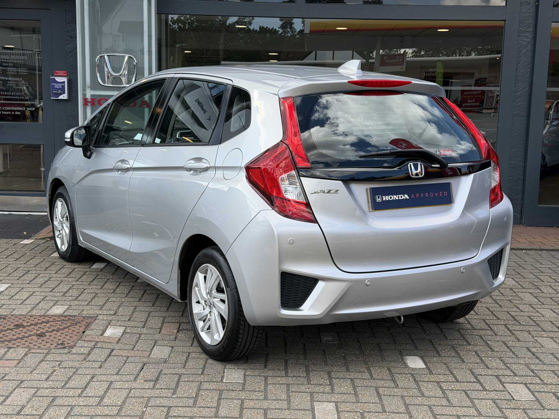 Honda Jazz 1.3 SE 5dr CVT - Image 3