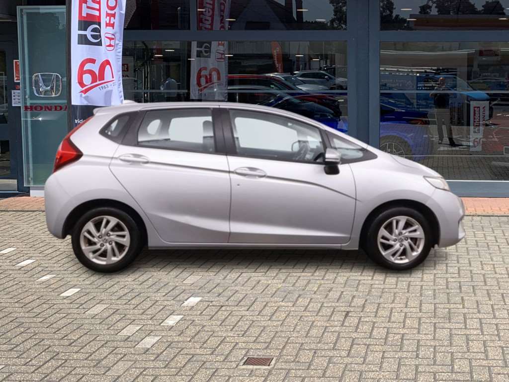Honda Jazz 1.3 SE 5dr CVT - Image 5