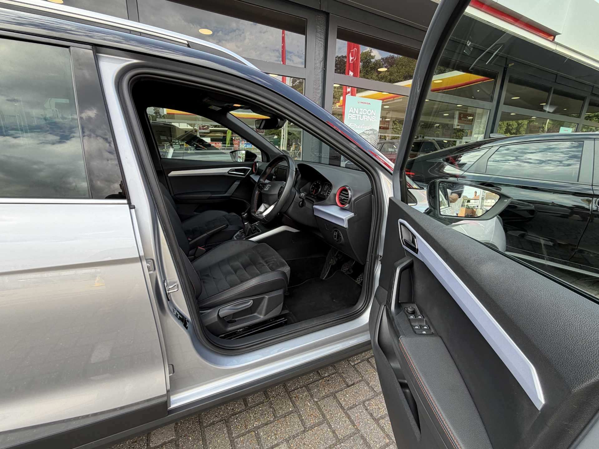 Seat ARONA 1.0 TSI 110 FR Edition 5dr - Image 15