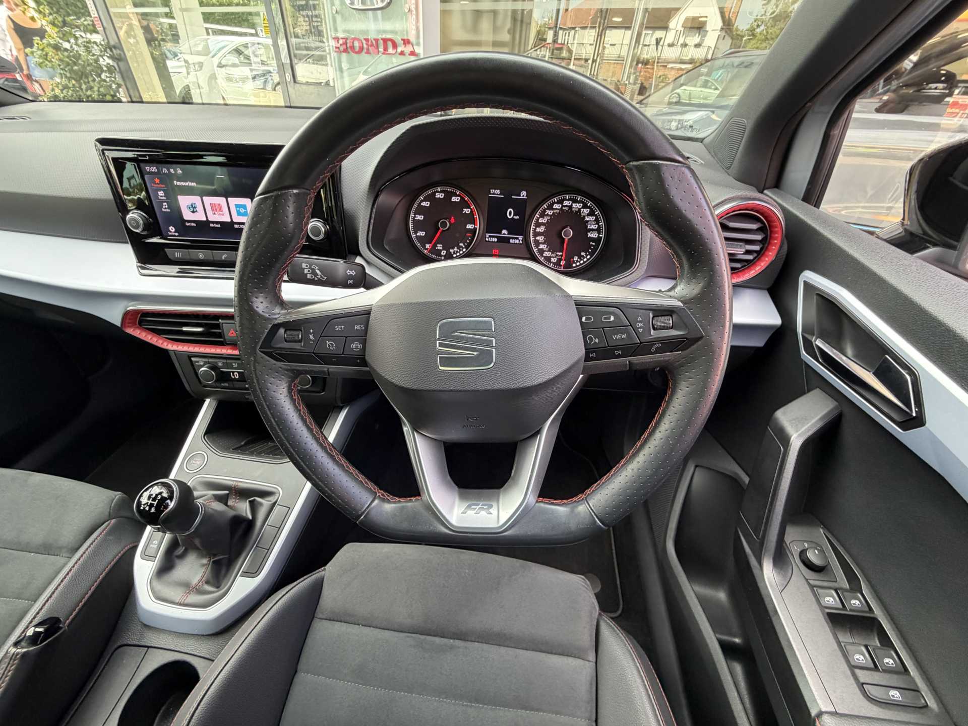 Seat ARONA 1.0 TSI 110 FR Edition 5dr — image 16