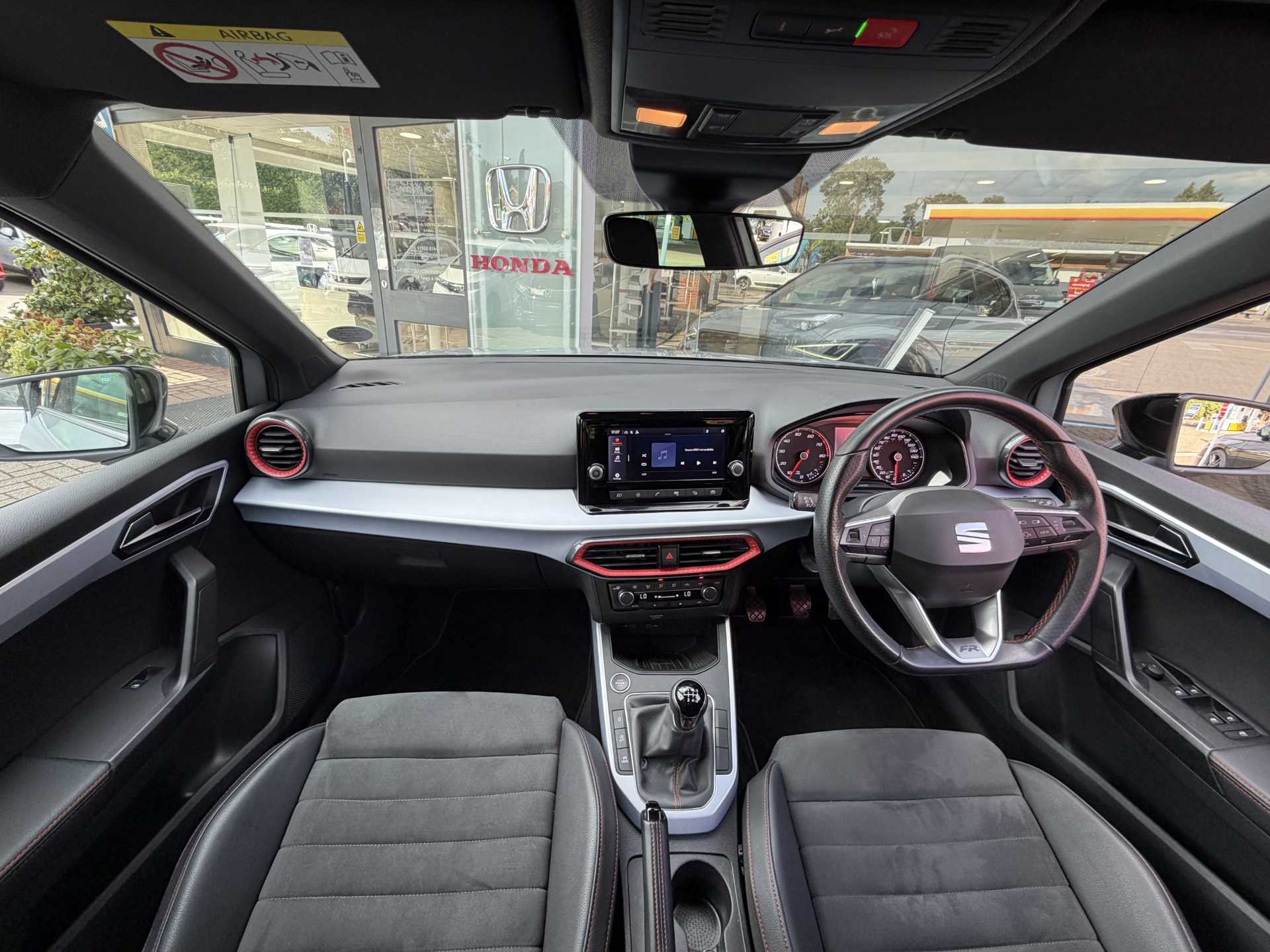Seat ARONA 1.0 TSI 110 FR Edition 5dr - Image 4