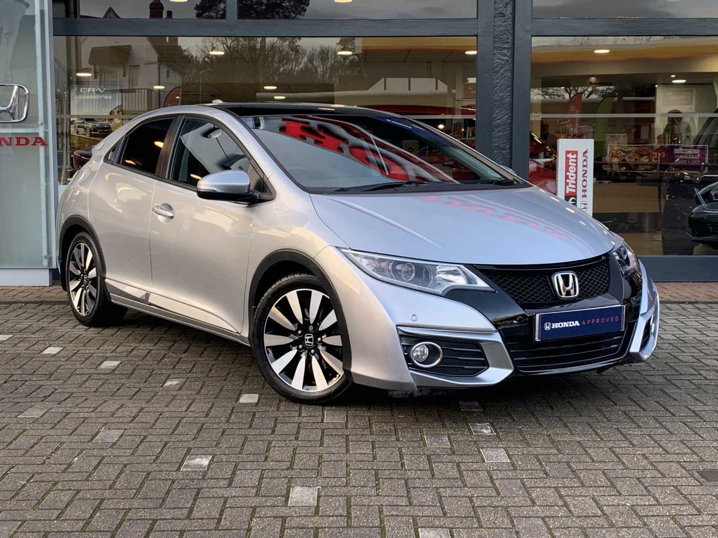 Honda CIVIC 1.8 i-VTEC SR 5dr Auto [DASP] - Image 1