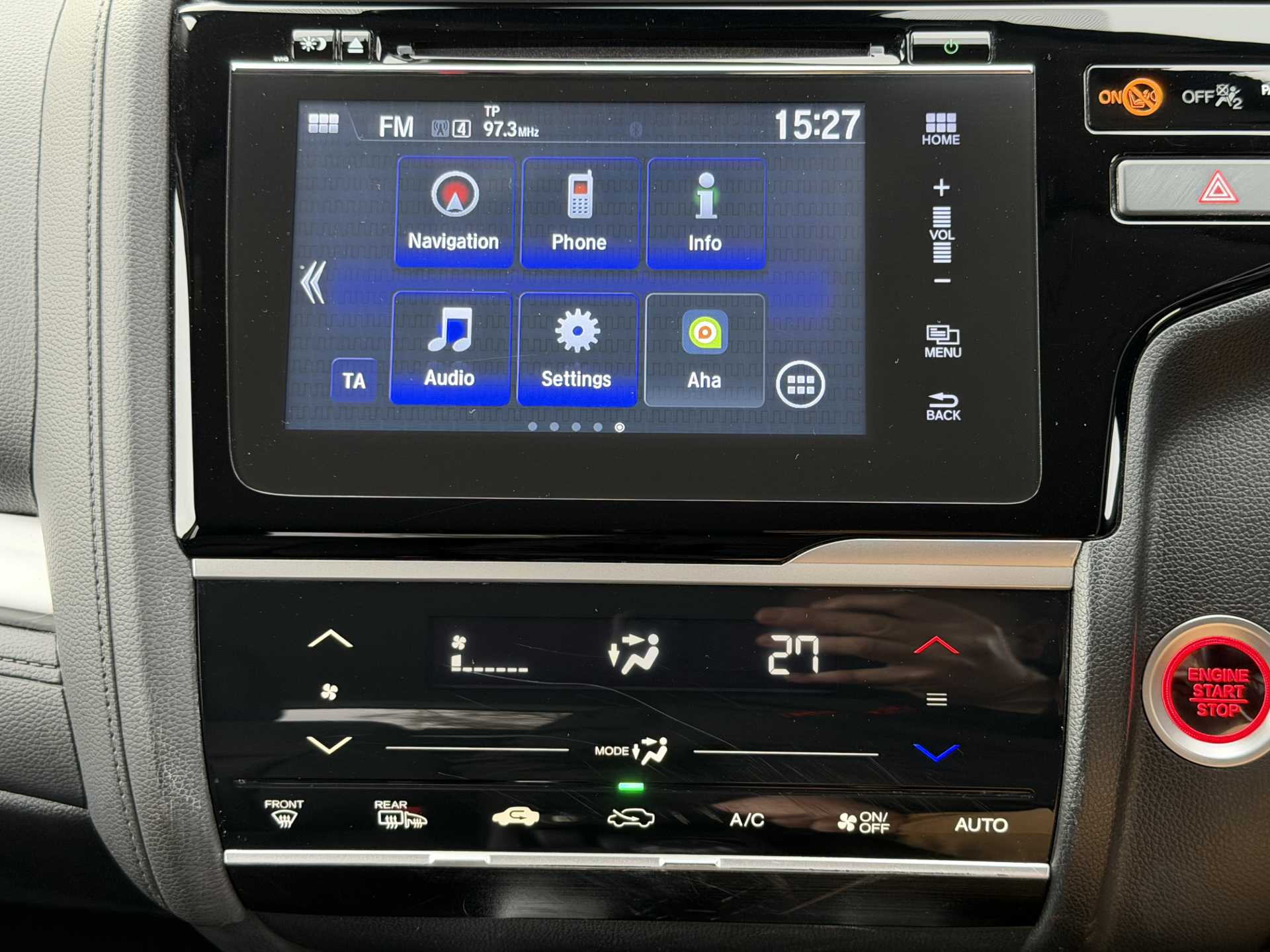 Honda Jazz 1.3 i-VTEC EX Navi 5dr - Image 16