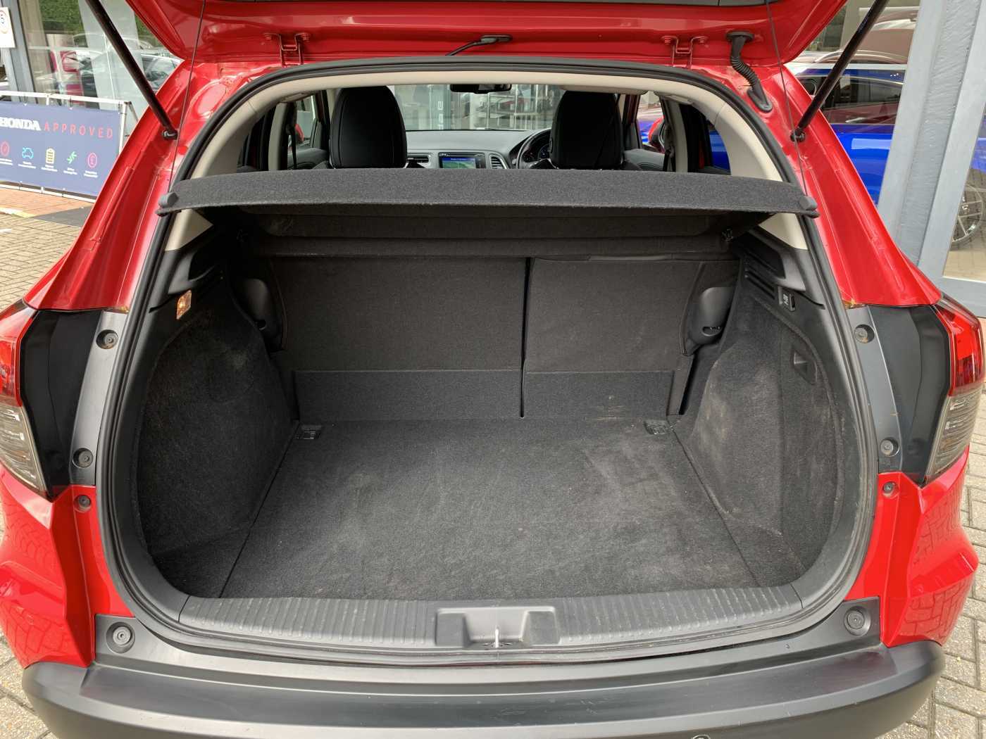 Honda HR-V 1.5 i-VTEC EX 5dr - Image 13