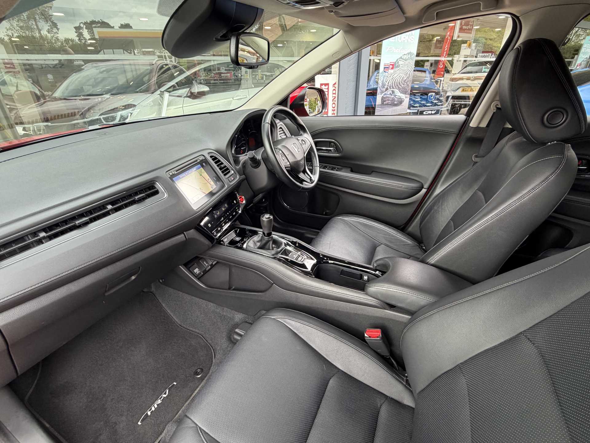 Honda HR-V 1.5 i-VTEC EX 5dr - Image 2