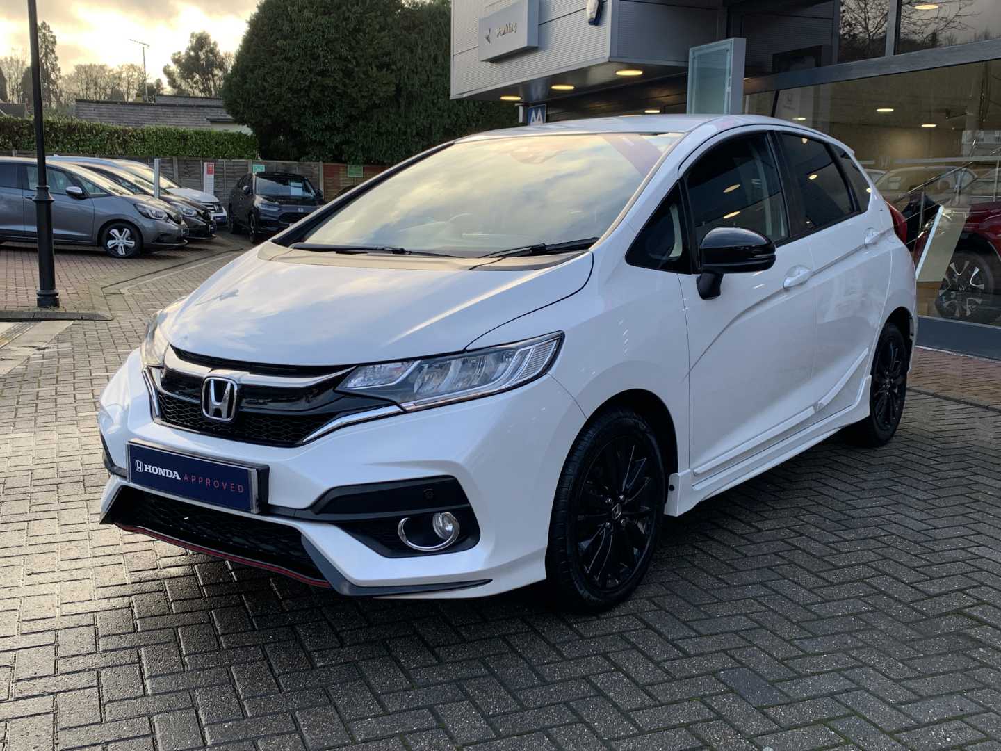 Honda JAZZ 1.5 i-VTEC Sport 5dr Navi CVT - Image 10