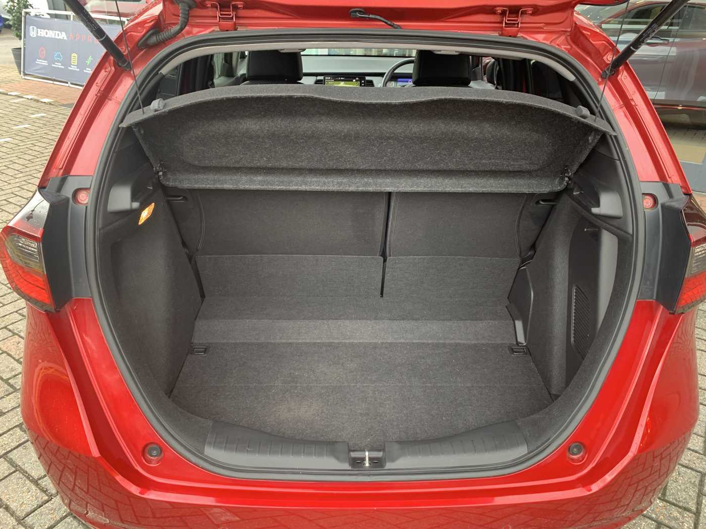 Honda Jazz 1.5 i-MMD Hybrid EX 5dr eCVT - Image 13