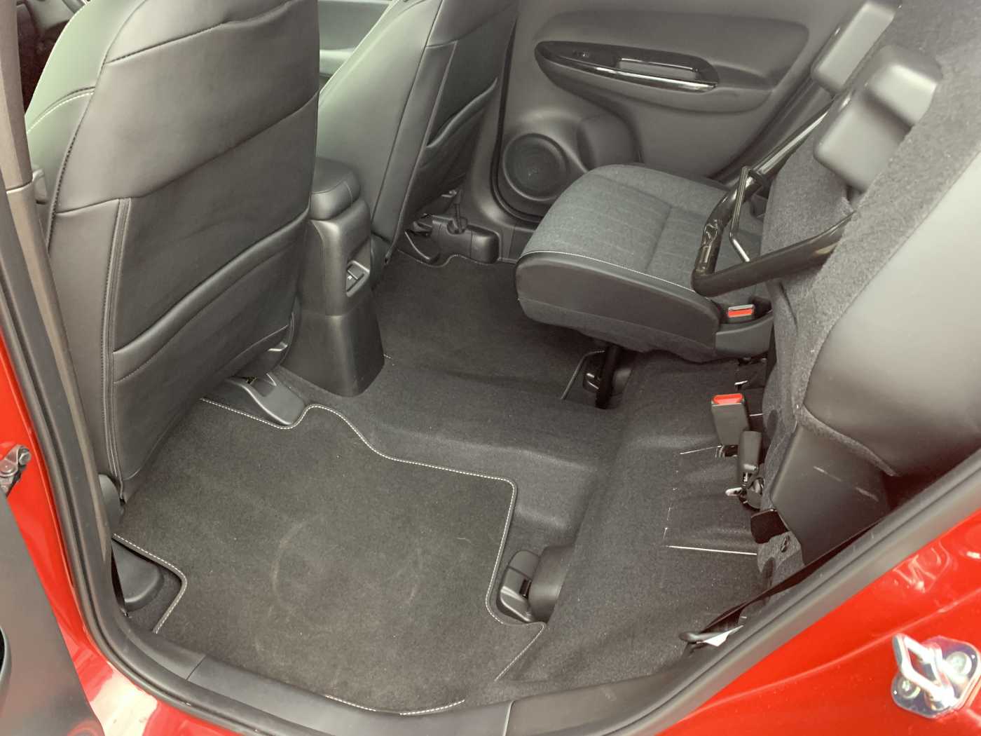 Honda Jazz 1.5 i-MMD Hybrid EX 5dr eCVT - Image 18