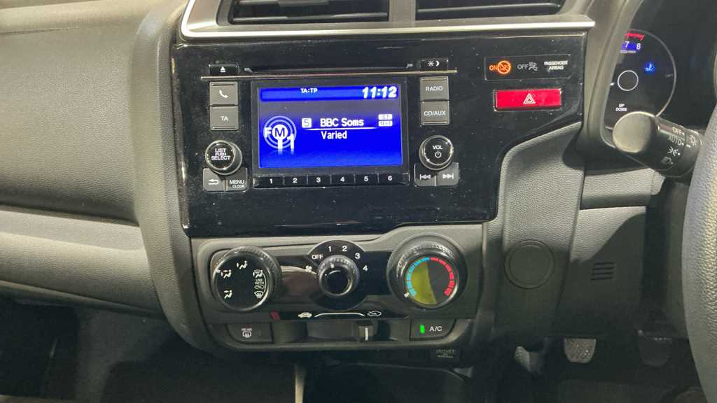 Honda JAZZ 1.3 S 5dr - Image 4
