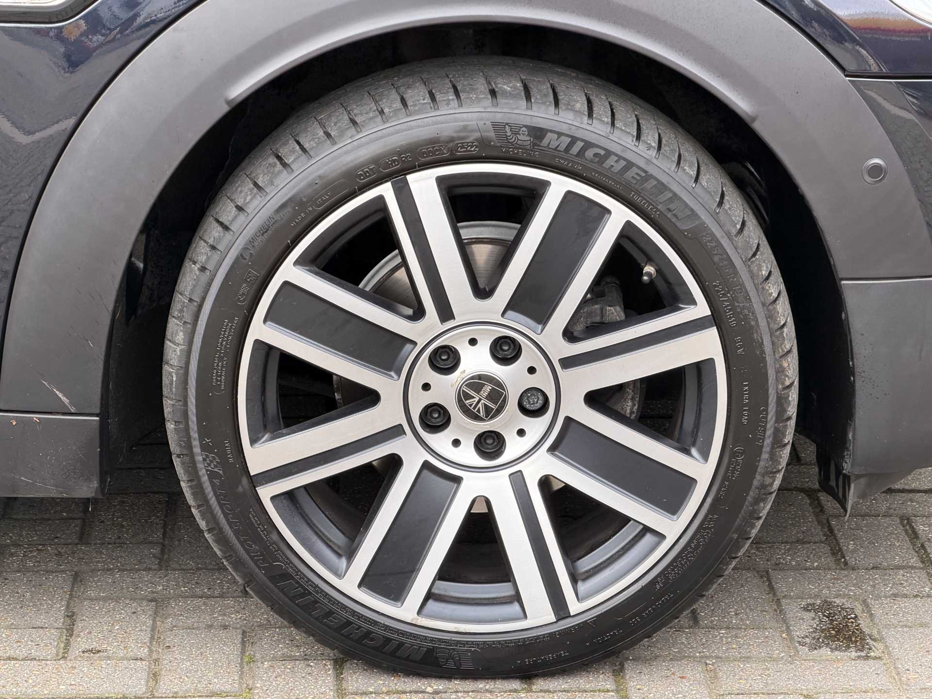 MINI COUNTRYMAN 1.5 Cooper Exclusive Premium Plus 5dr Auto - Image 9