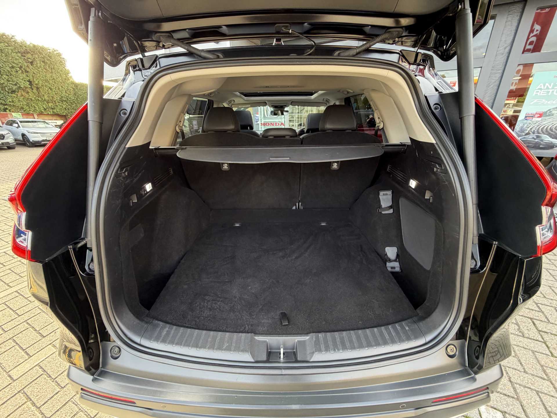 Honda CR-V 2.0 eHEV Advance 5dr eCVT — image 13