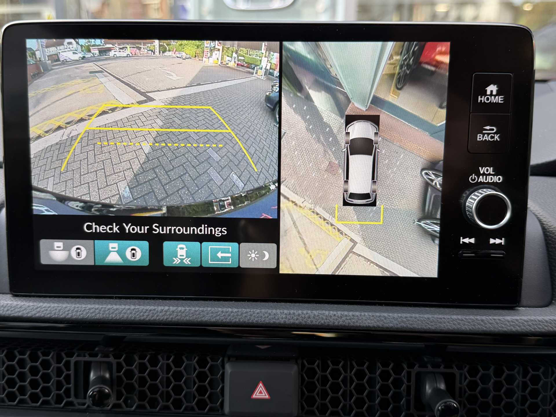 Honda CR-V 2.0 eHEV Advance 5dr eCVT — image 14