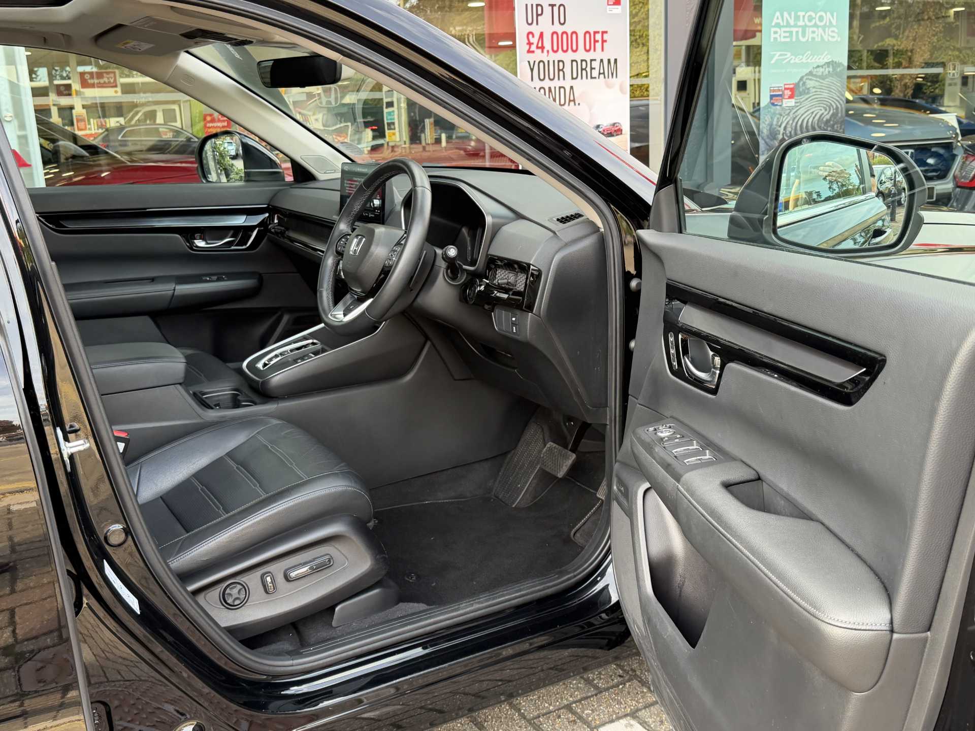 Honda CR-V 2.0 eHEV Advance 5dr eCVT — image 15