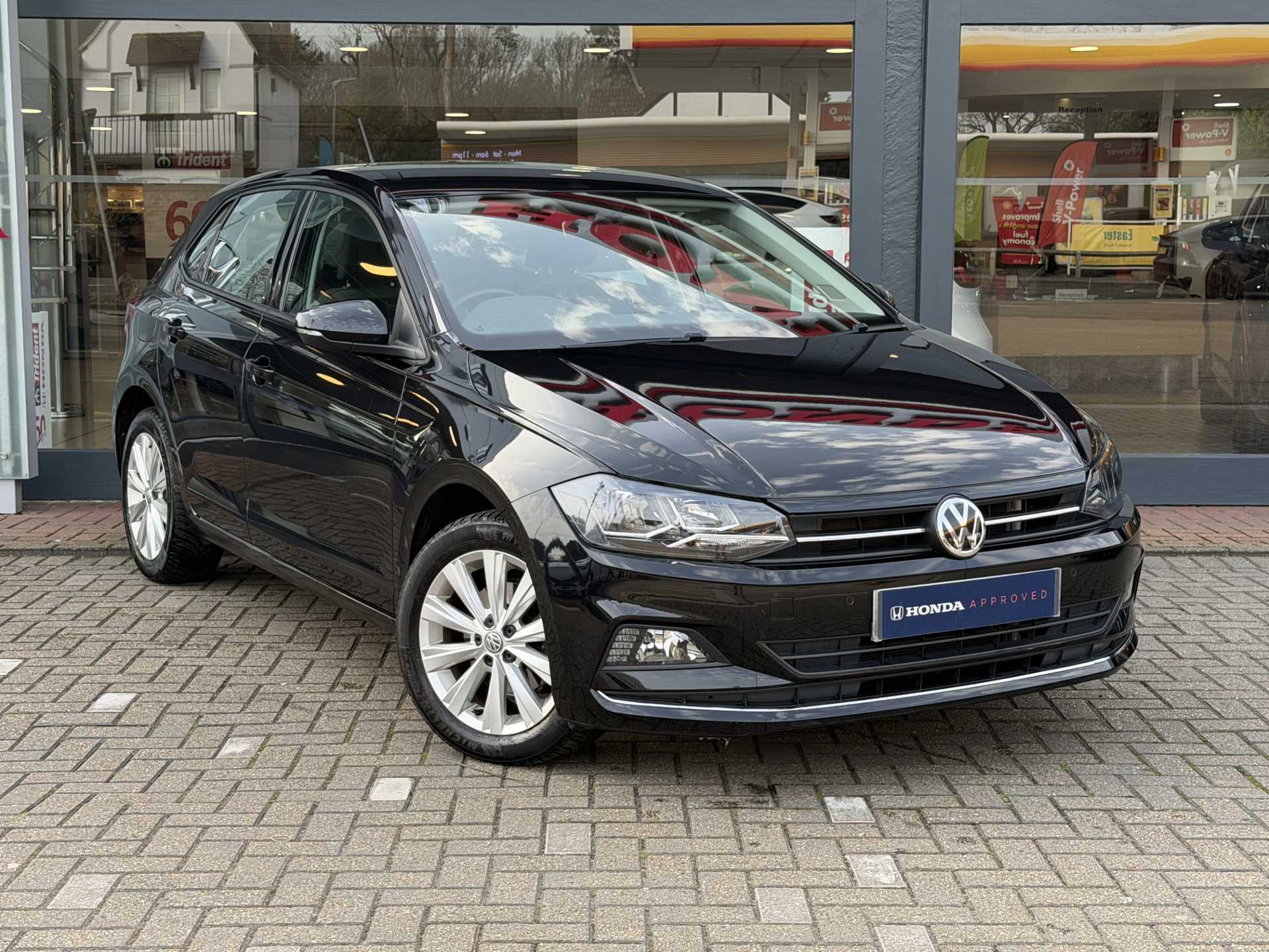 Volkswagen POLO 1.0 TSI 115 SEL 5dr DSG - Image 1