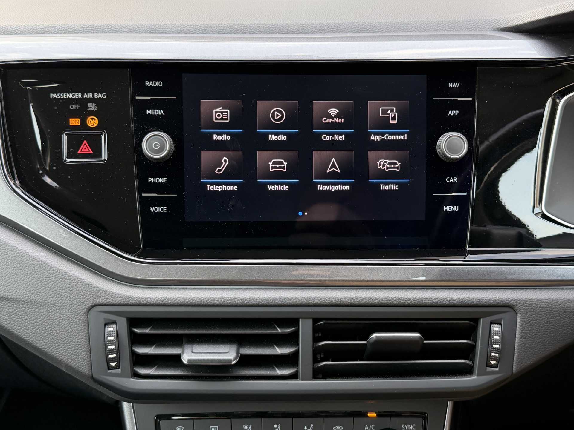 Volkswagen POLO 1.0 TSI 115 SEL 5dr DSG - Image 16