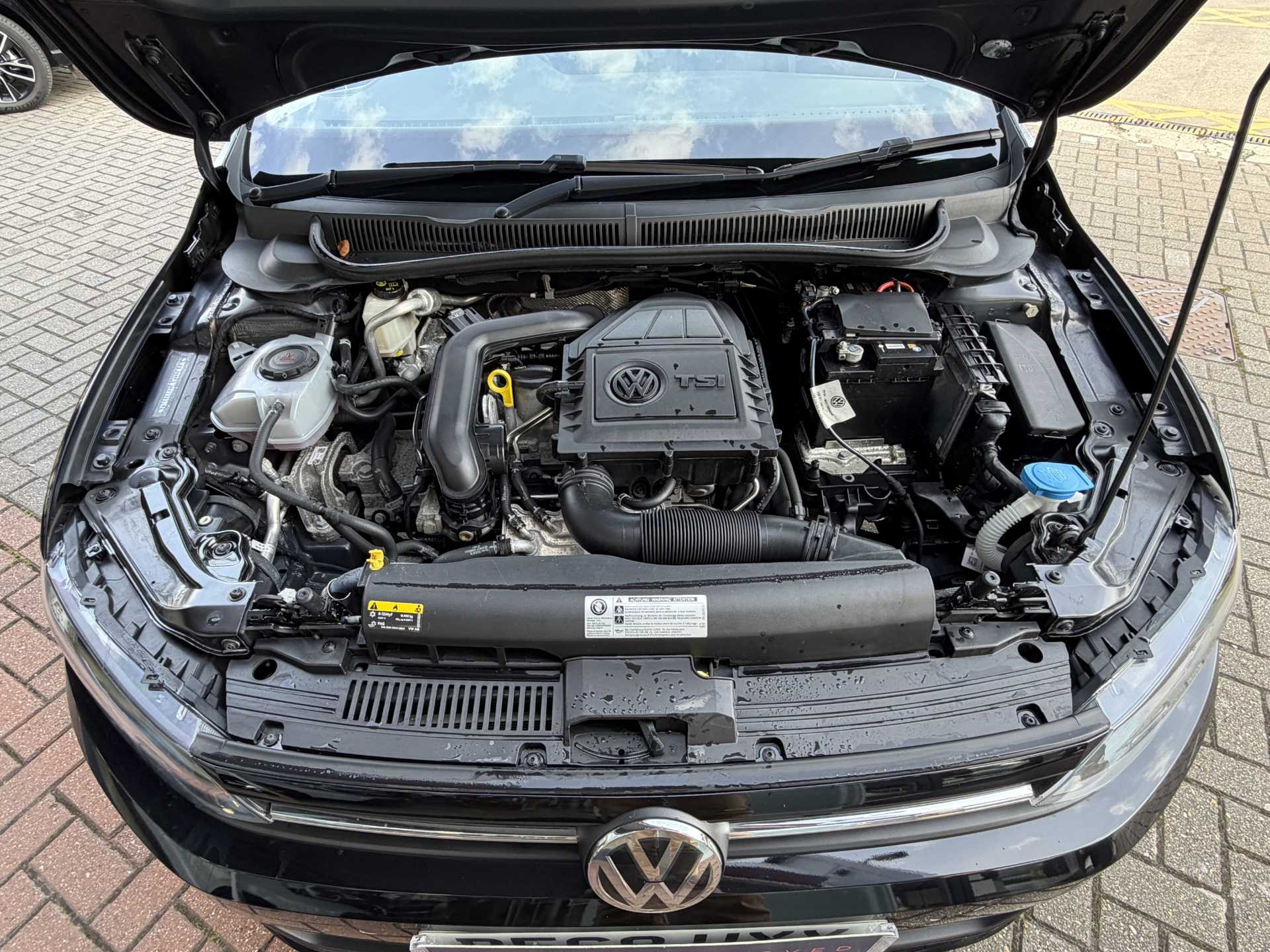 Volkswagen POLO 1.0 TSI 115 SEL 5dr DSG - Image 20