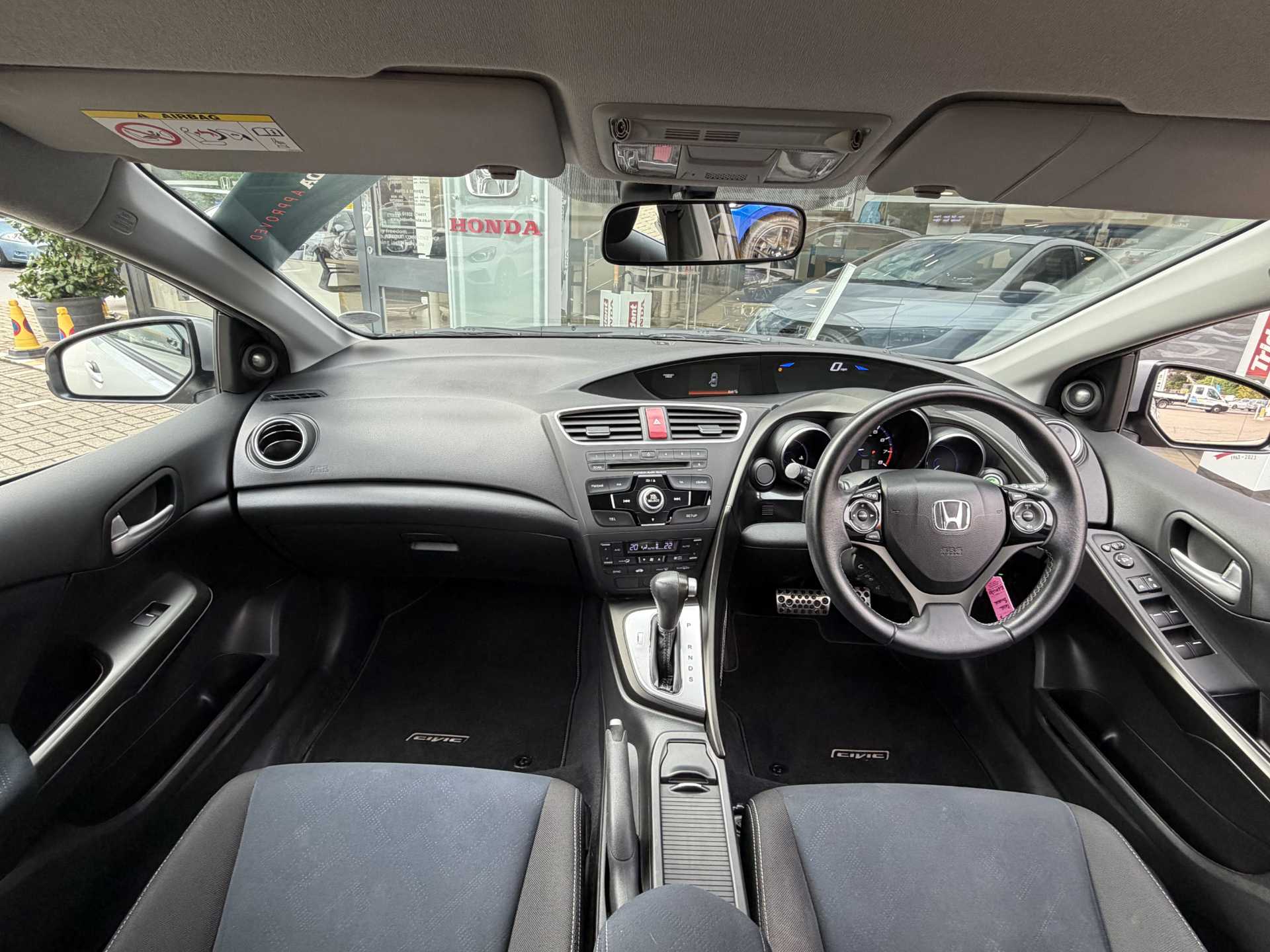 Honda Civic 1.8 i-VTEC SE Plus 5dr Auto - Image 4